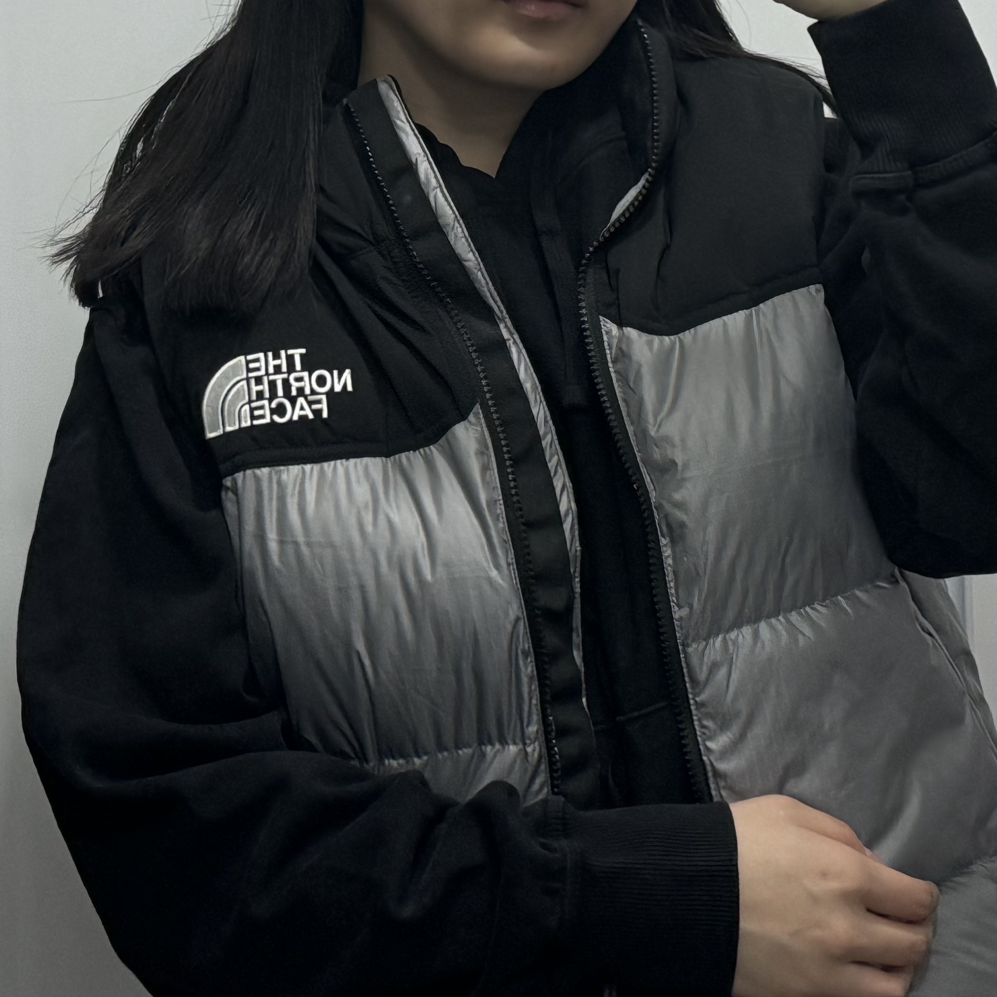 The North Face White Label Novelty Nuptse Down Vest Heather Gray, Stussy Basic Stussy Pigment Dyed Hoodie Black 착용 스타일 - 1