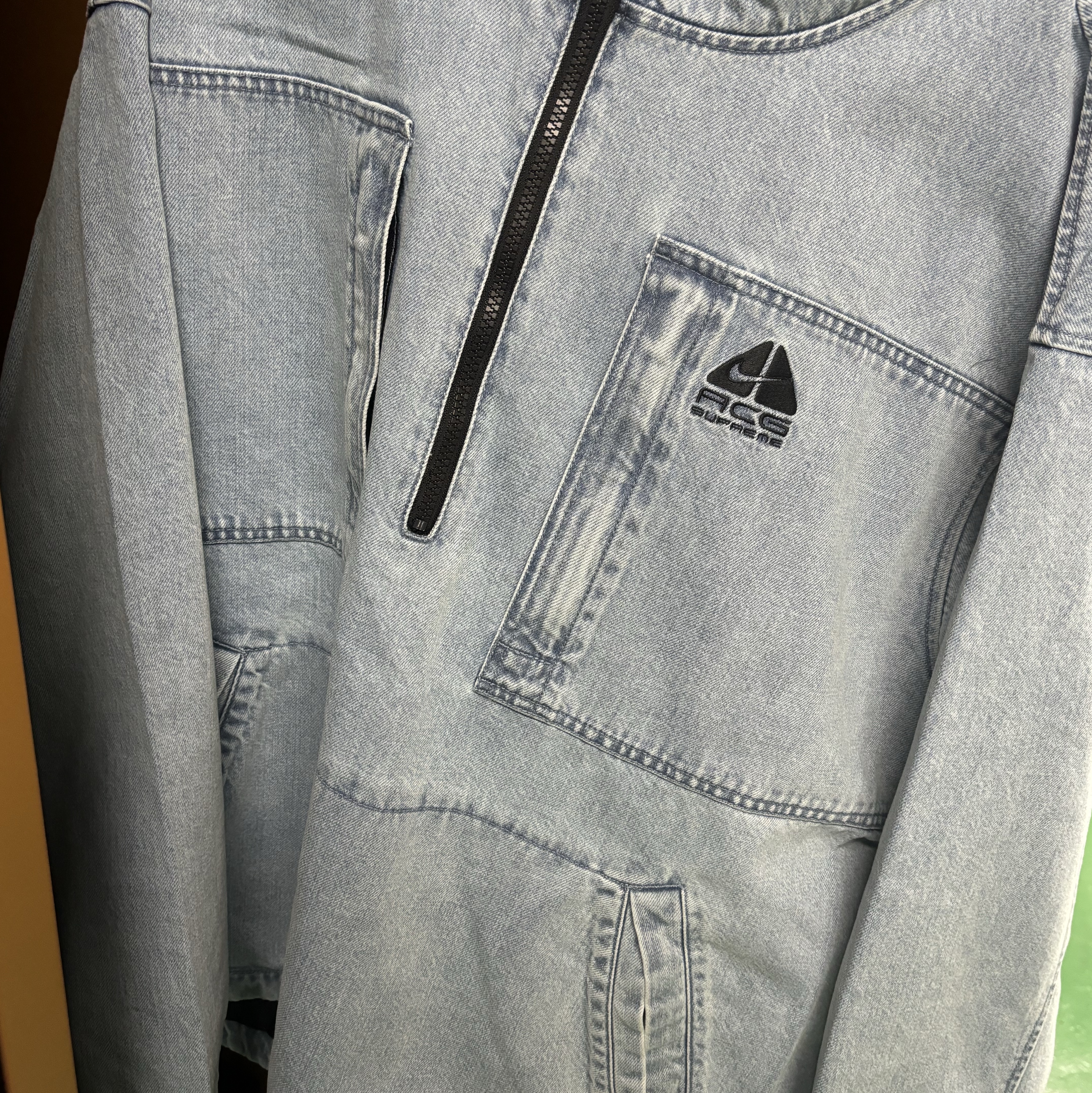 Supreme x Nike ACG Denim Pullover Washed Blue - 22FW 착용 스타일