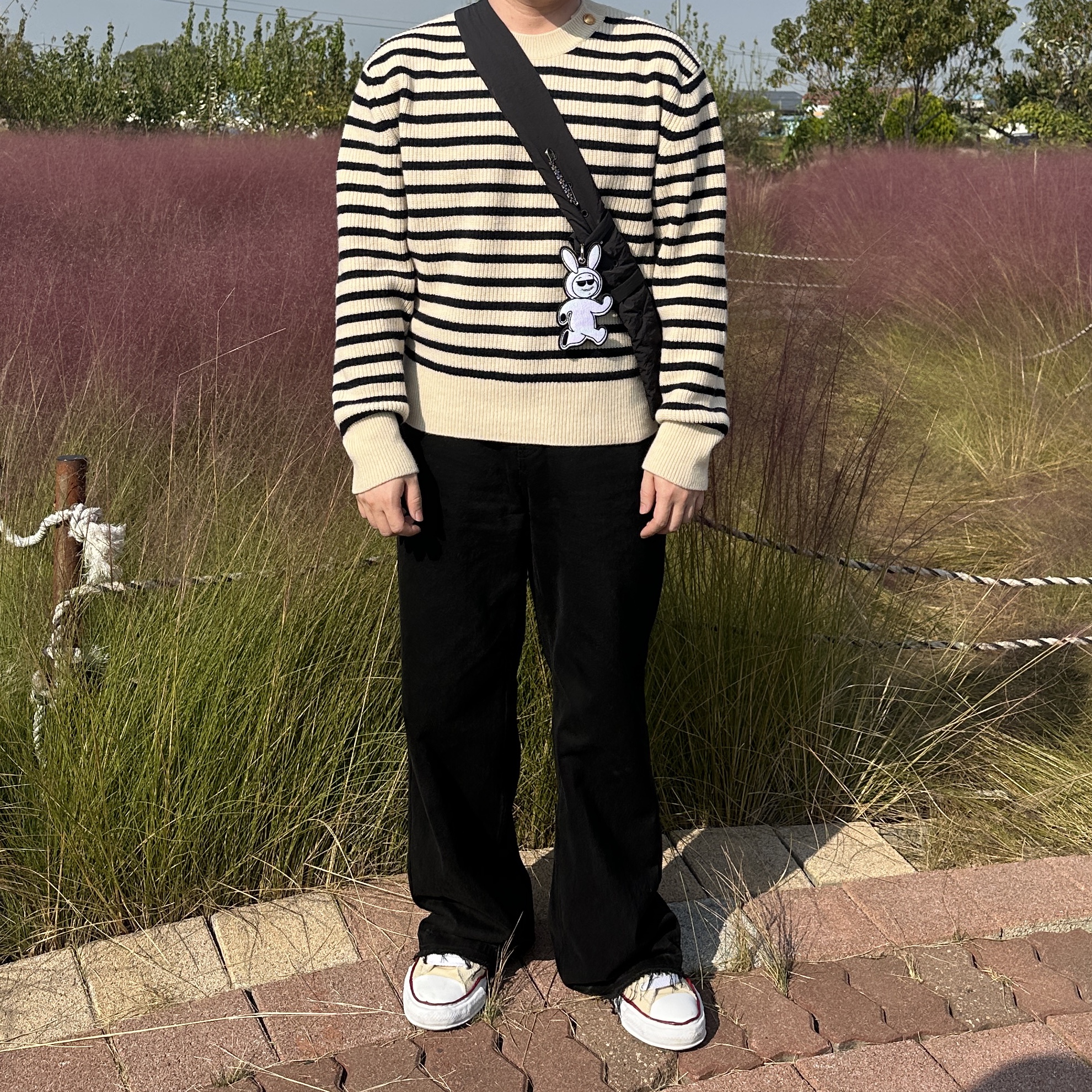 JUNNE P16 Low Rise Wide Denim Pants Black (New Ver.) 착용 스타일