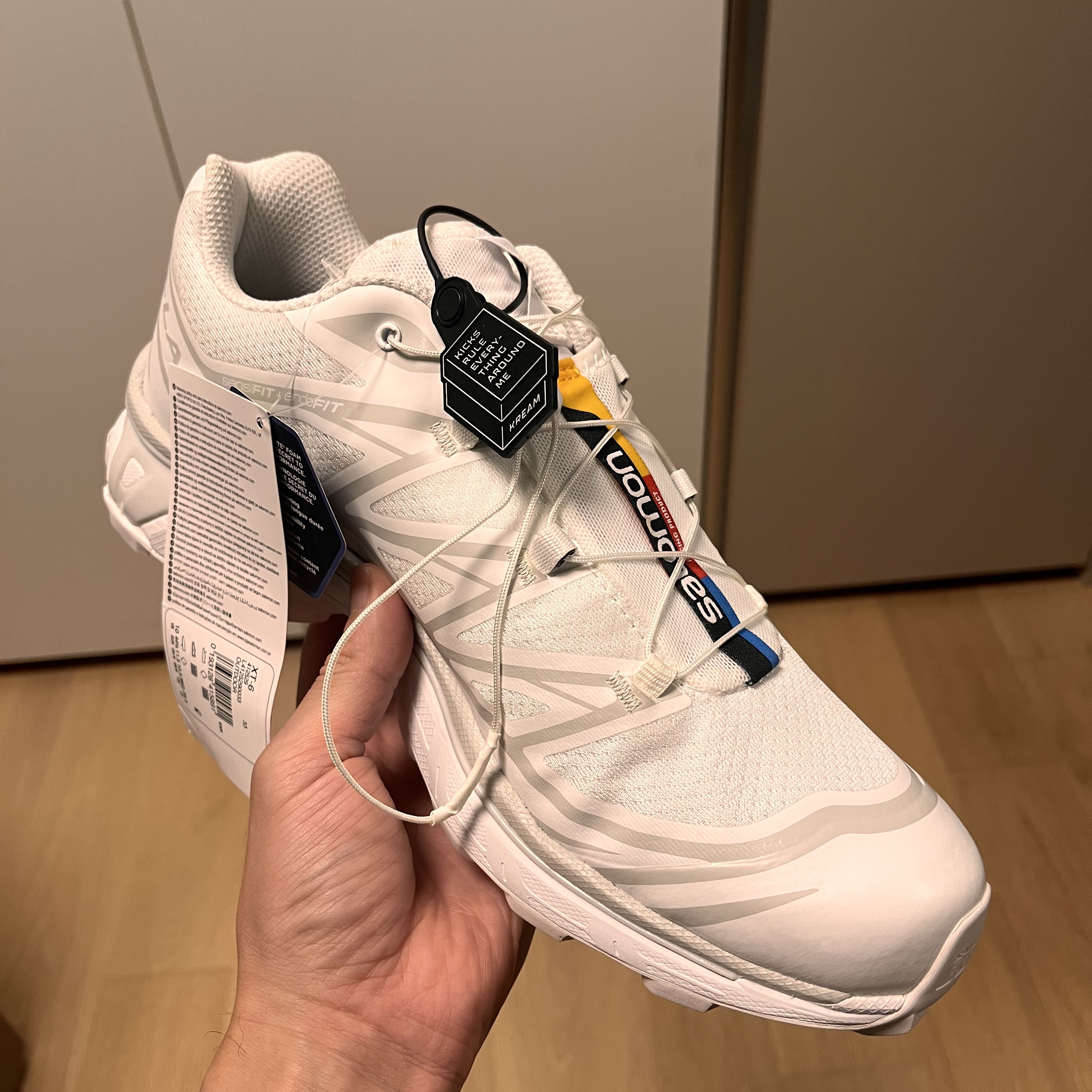 Salomon XT-6 ADV White 착용 스타일