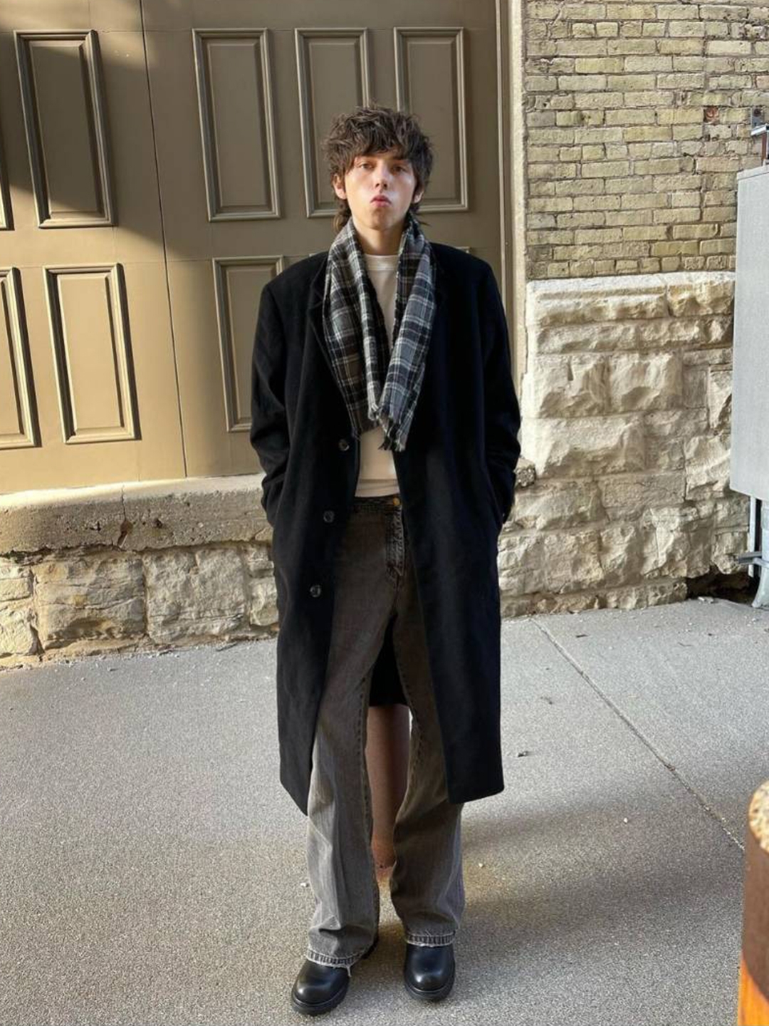 Zara x Ader Error Oversized Wool Coat Black, Our Legacy Hairy Wool Whale Coat Black 착용 스타일 - 5