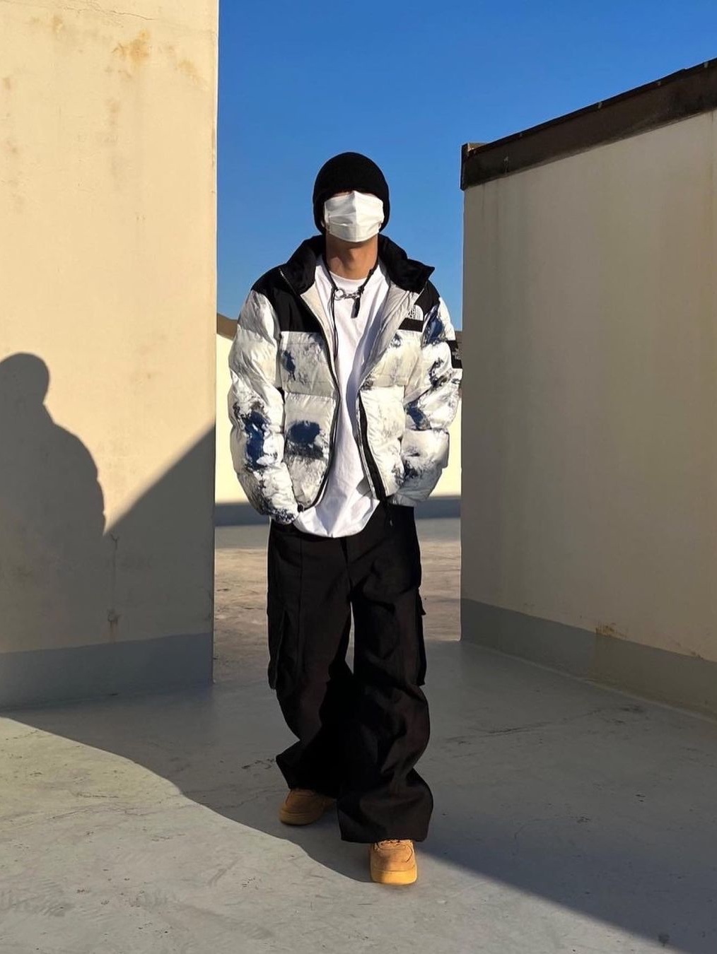 The North Face 1996 Retro Nuptse Jacket Dark Oak, (W) The North Face White Label Novelty Nuptse Down Jacket Black 착용 스타일 - 6
