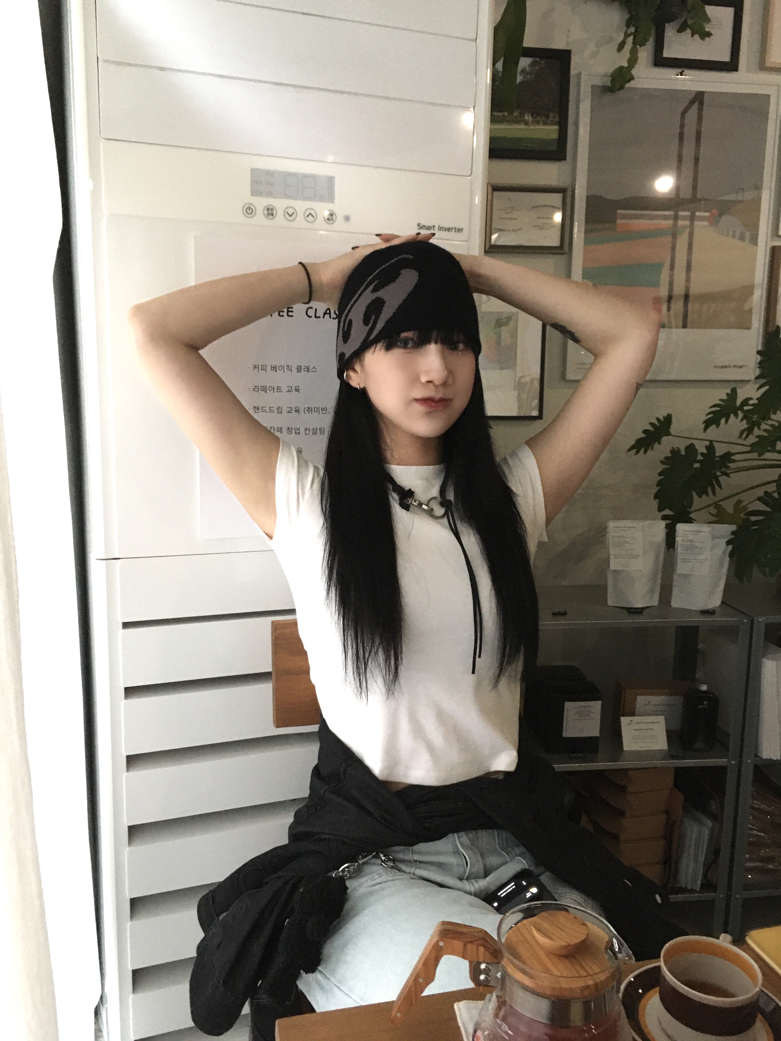 Sansan Gear Logo Beanie Black - 22FW, Our Legacy Ladon Leather Keychain Black 착용 스타일 - 1