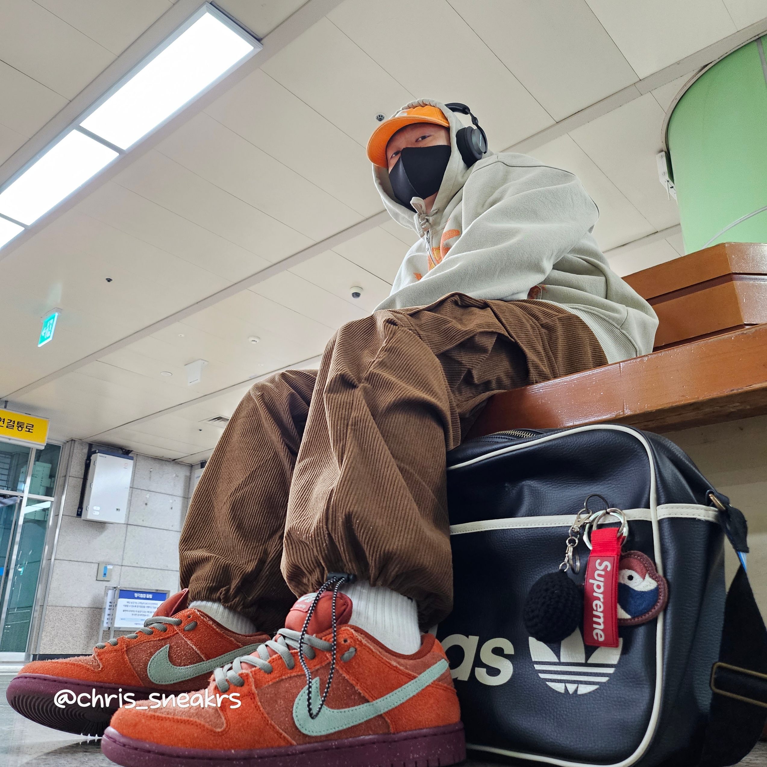Supreme Pigment Canvas S Logo 6-Panel Orange - 23SS, Stussy Web Zip Hoodie Khaki 착용 스타일 - 1