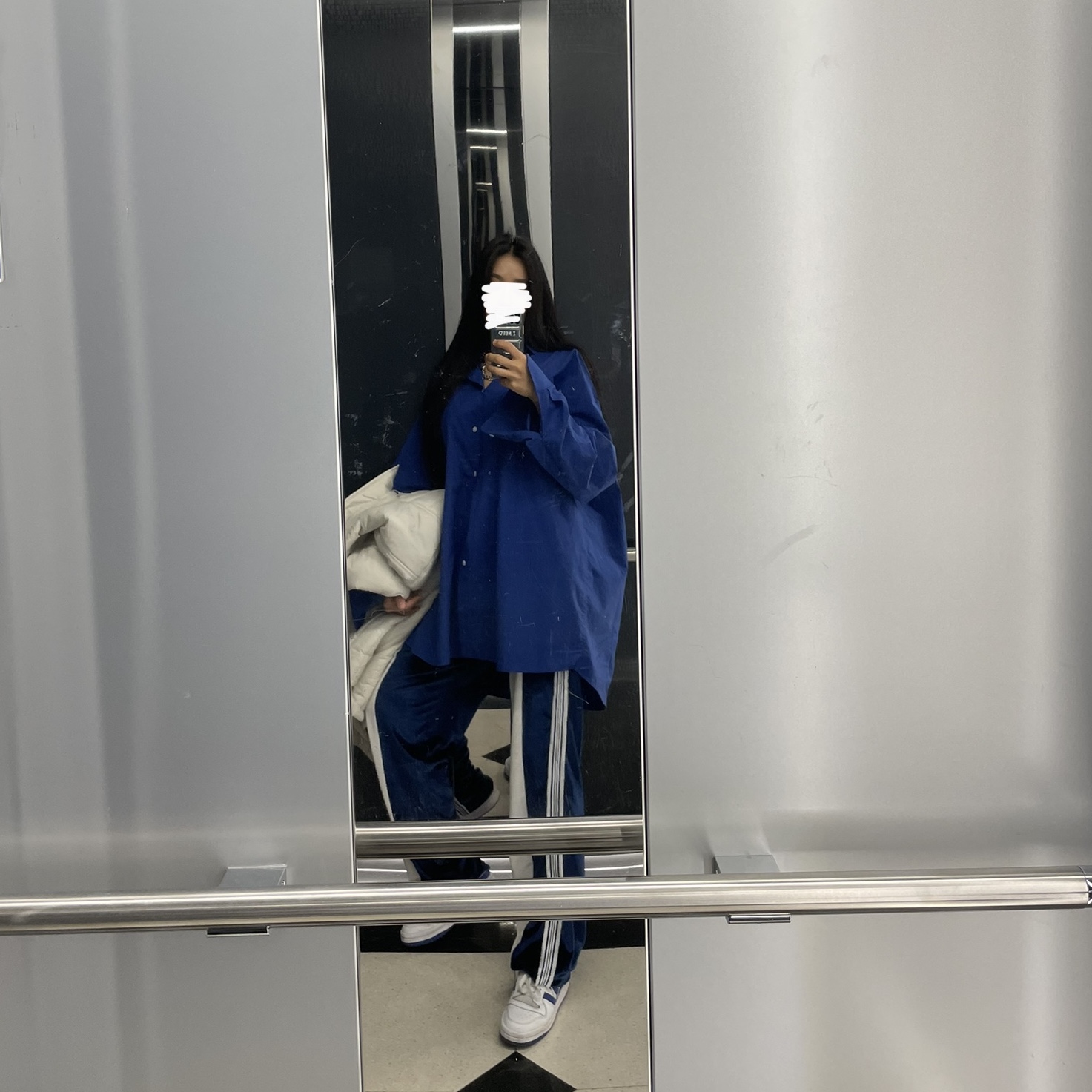 Adidas Forum Low White Royal Blue 착용 스타일
