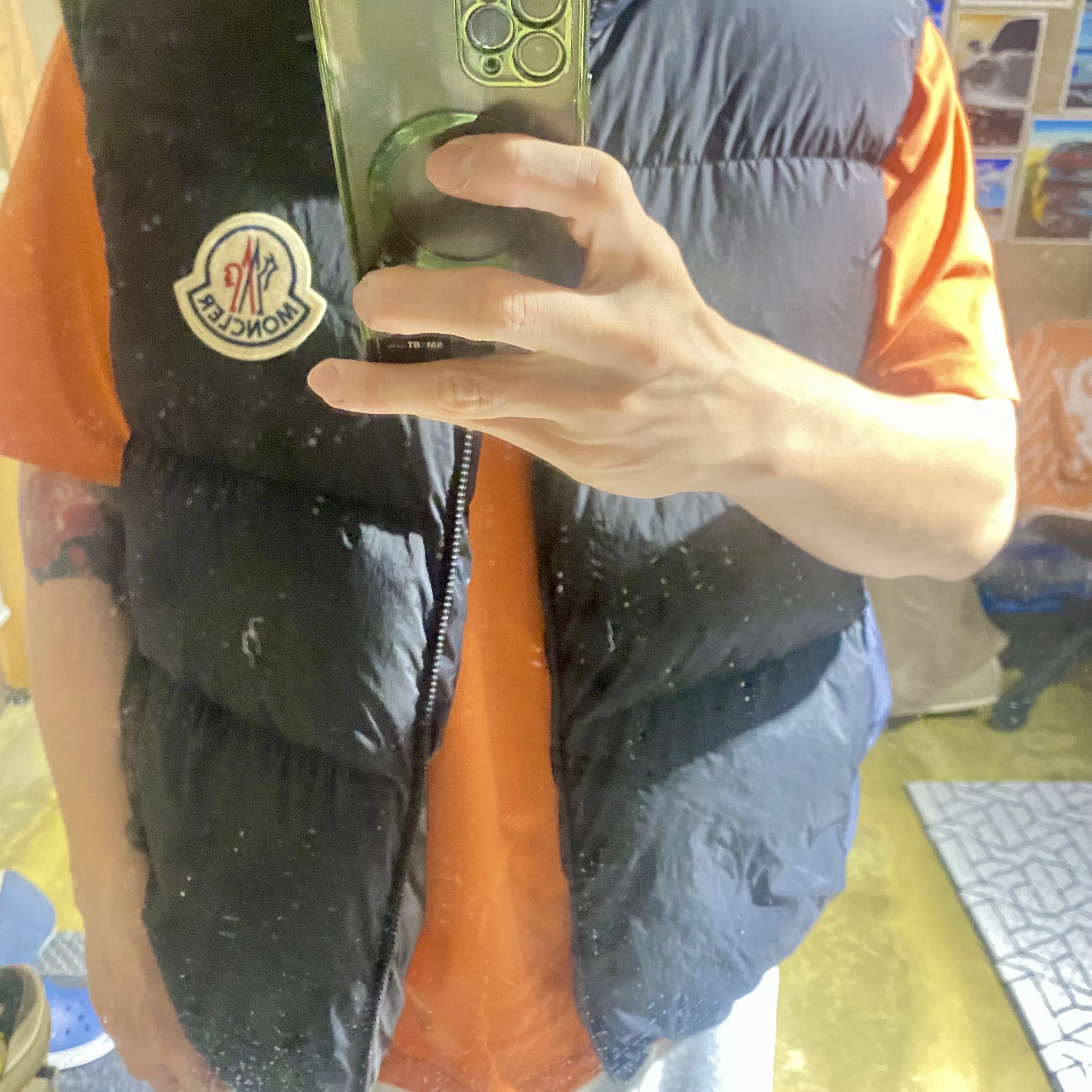 Moncler Almaz Down Gilet Black Navy Blue - 23FW 착용 스타일 - 3
