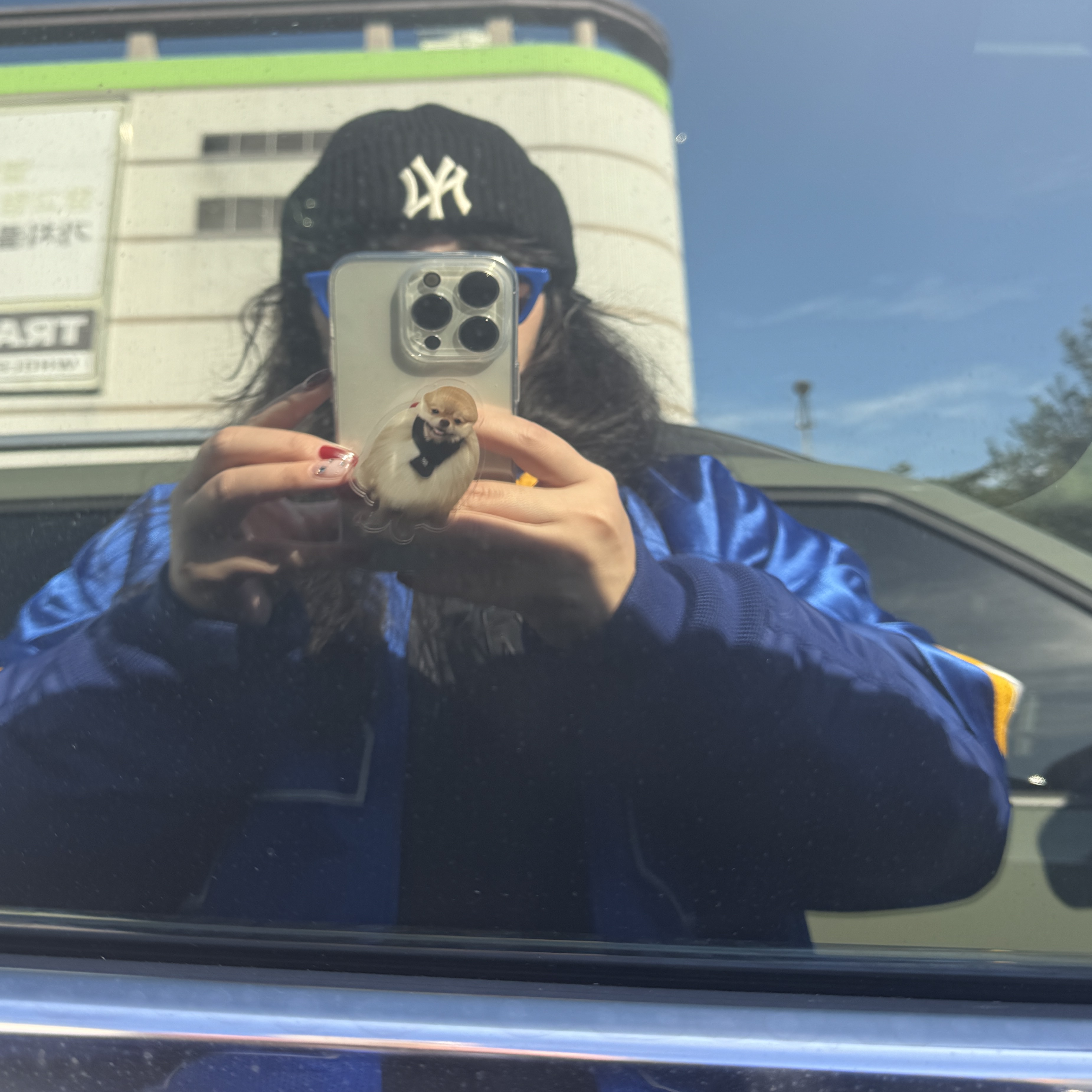 Gentle Monster Hue BL2 Pop Blue, Nike x Ambush Jacket Deep Royal Blue - Asia 착용 스타일 - 3