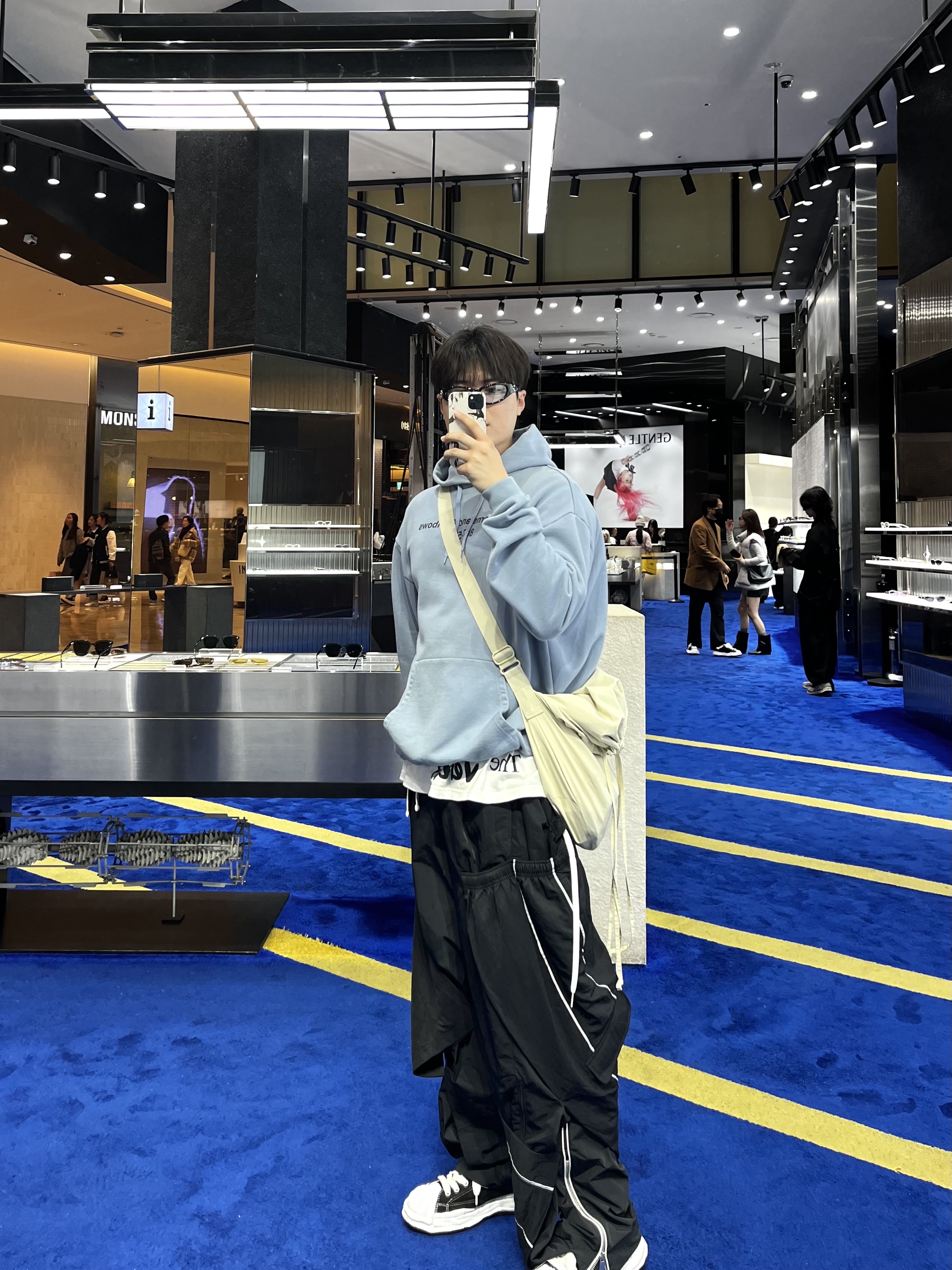 Maison Mihara Yasuhiro Blakey OG Sole Canvas Low-top Sneakers Black White, Maison Mihara Yasuhiro Blakey OG Sole Canvas Low-top Sneakers Black 착용 스타일