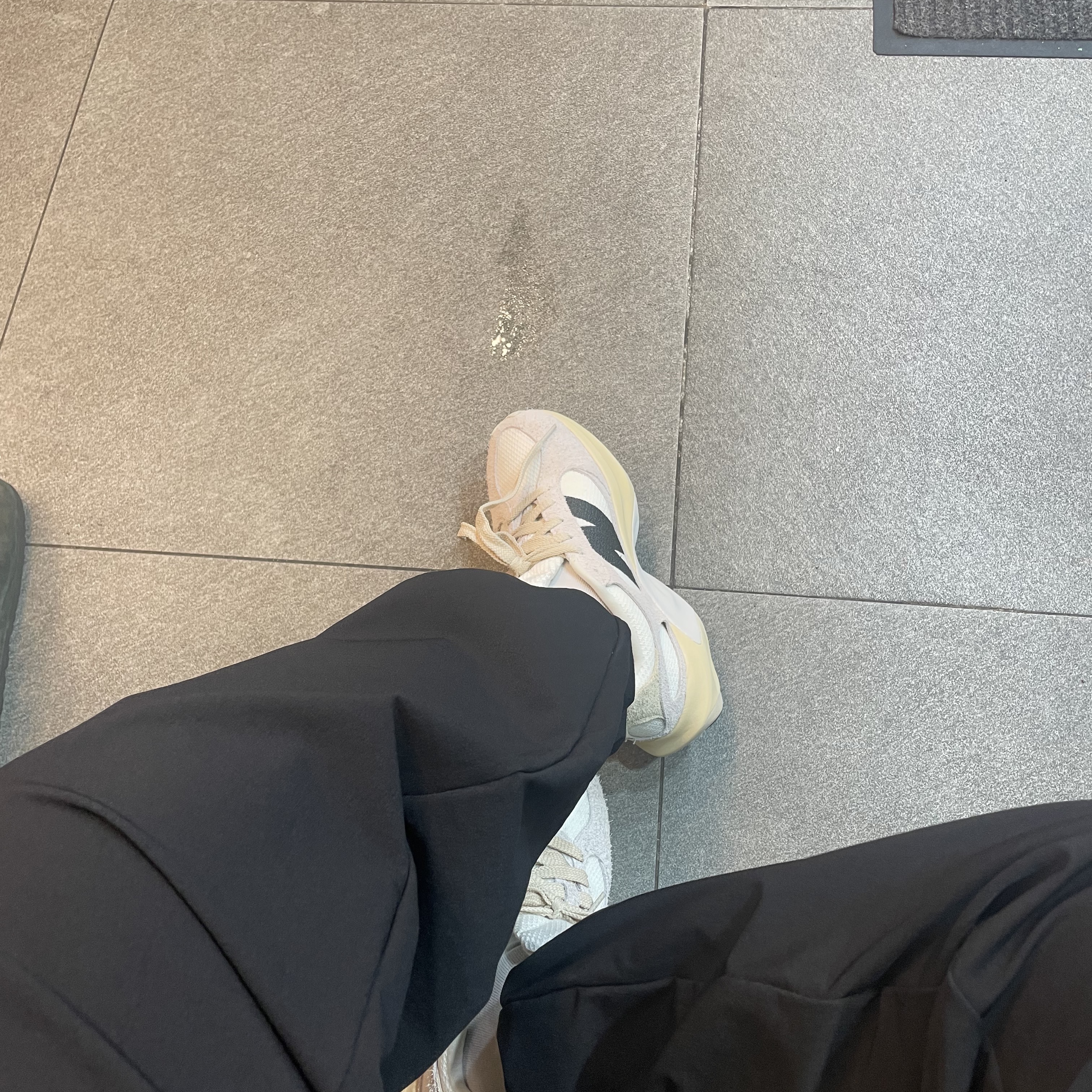 New Balance WRPD Runner Sea Salt 착용 스타일