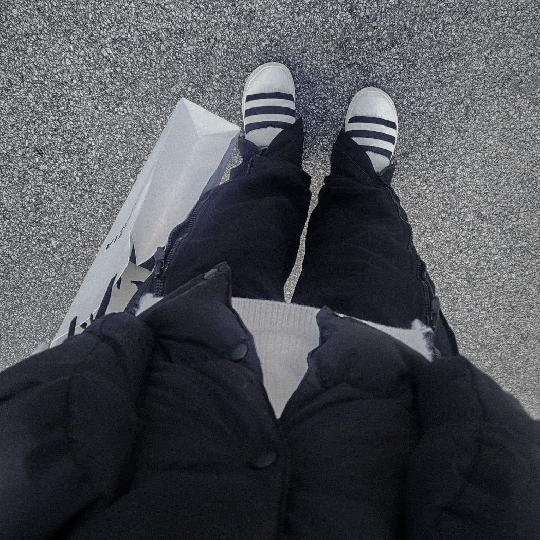 Adidas Puffylette Off White 착용 스타일 - 4