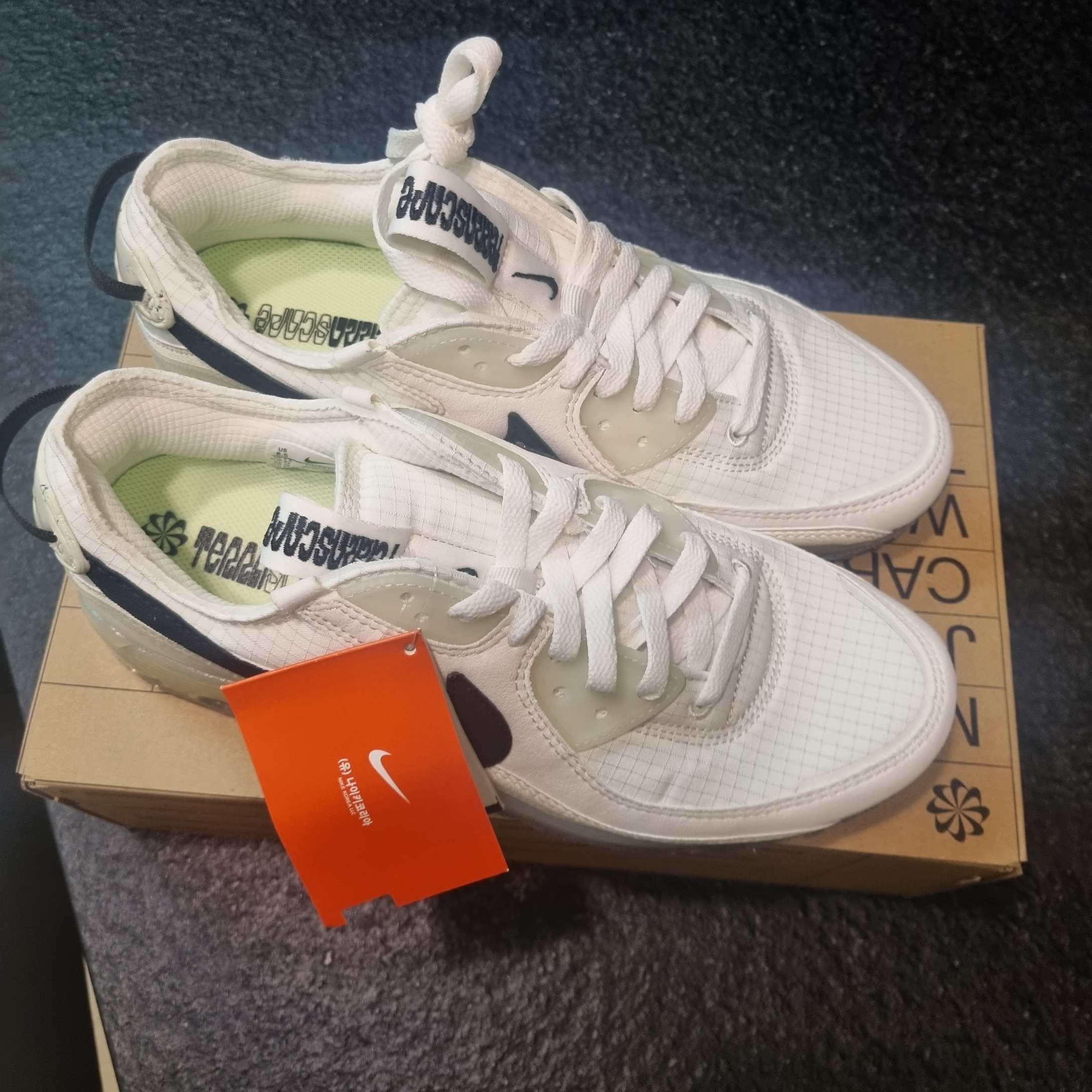 Nike Air Max Terrascape 90 Sail and Sea Glass 착용 스타일