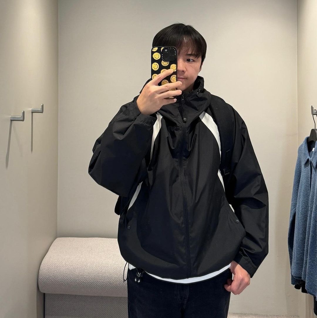 Opening Project Ripstop Hooded Jumper Black, Opening Project Ripstop Hooded Jumper Light Grey 착용 스타일 - 1
