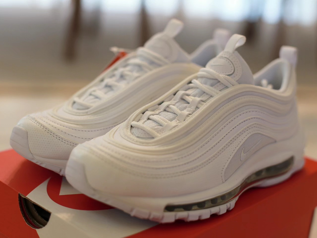 (GS) Nike Air Max 97 White Metallic Silver 착용 스타일 - 2