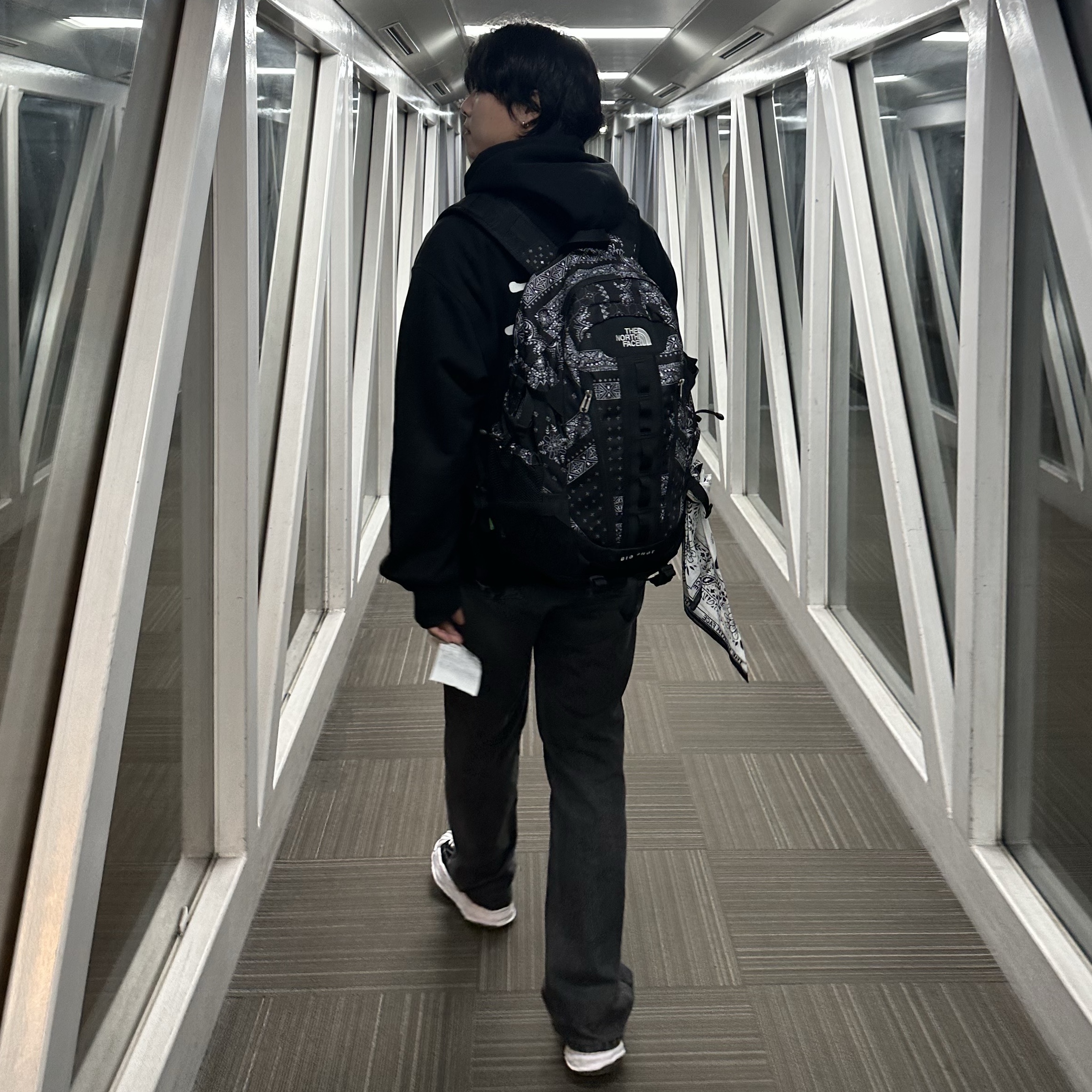 The North Face Big Shot Jet Black 착용 스타일