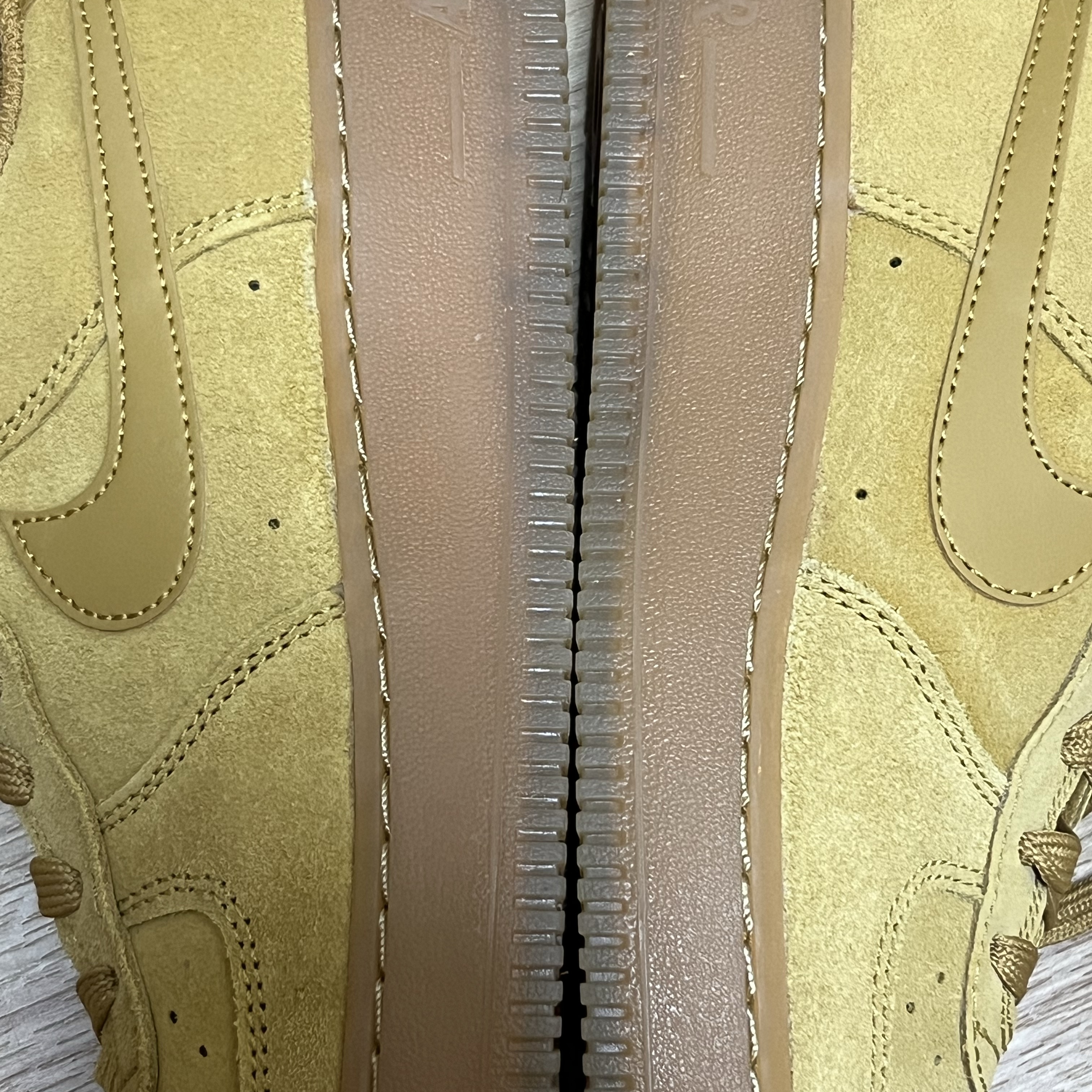 (GS) Nike Air Force 1 LV8 3 Wheat 착용 스타일 - 3