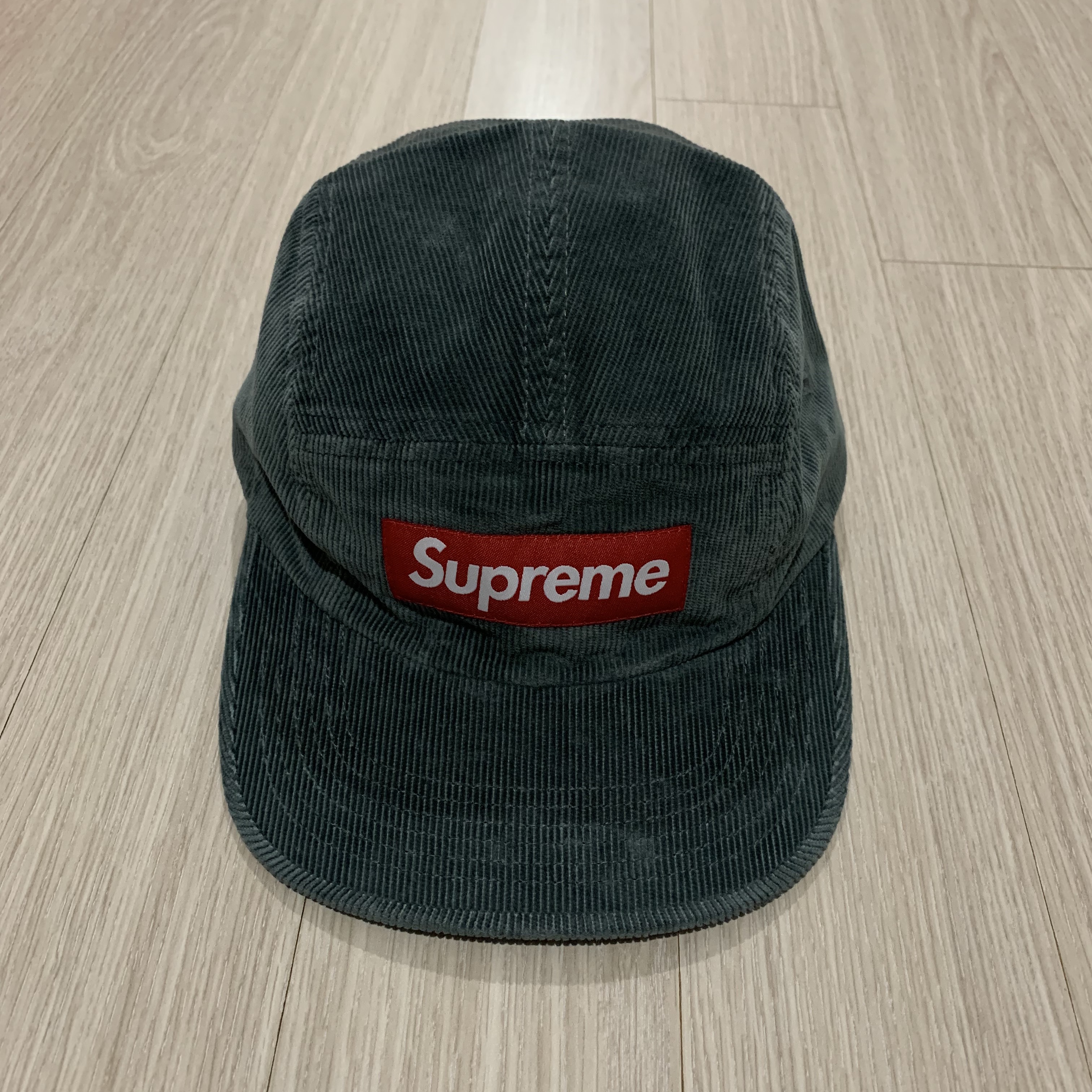 Supreme Corduroy Camp Cap Grey - 23FW 착용 스타일 - 2