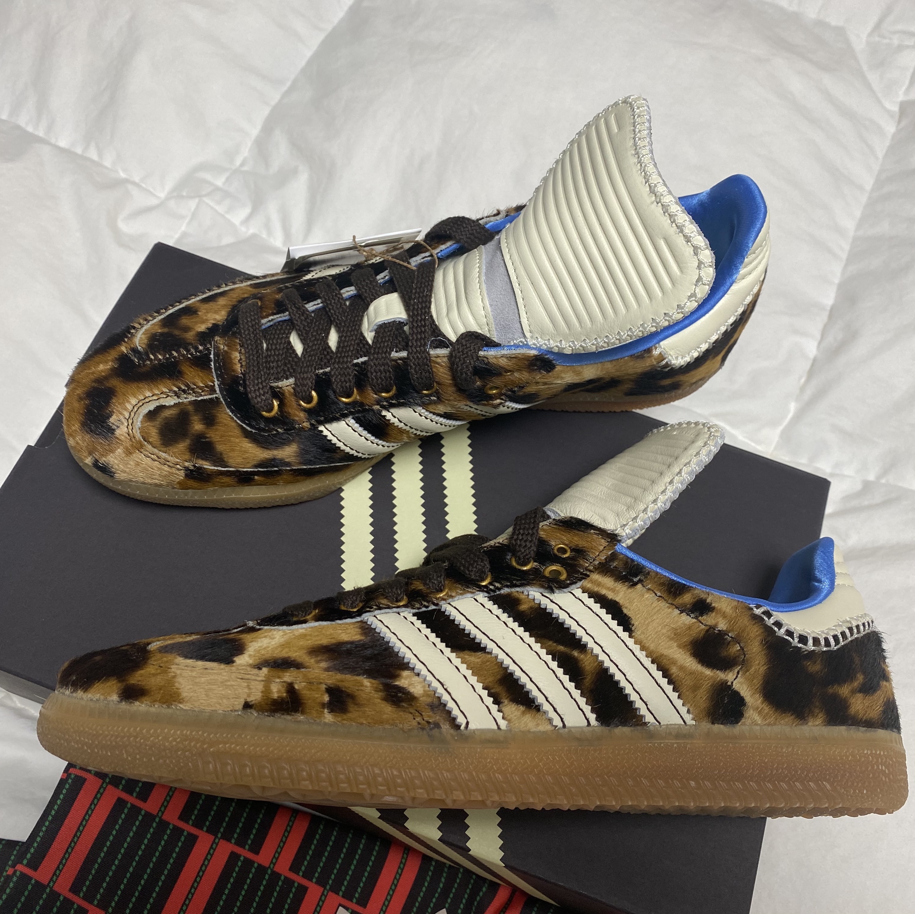Adidas x Wales Bonner Pony Leo Samba Dark Brown Cream White 착용 스타일 - 3