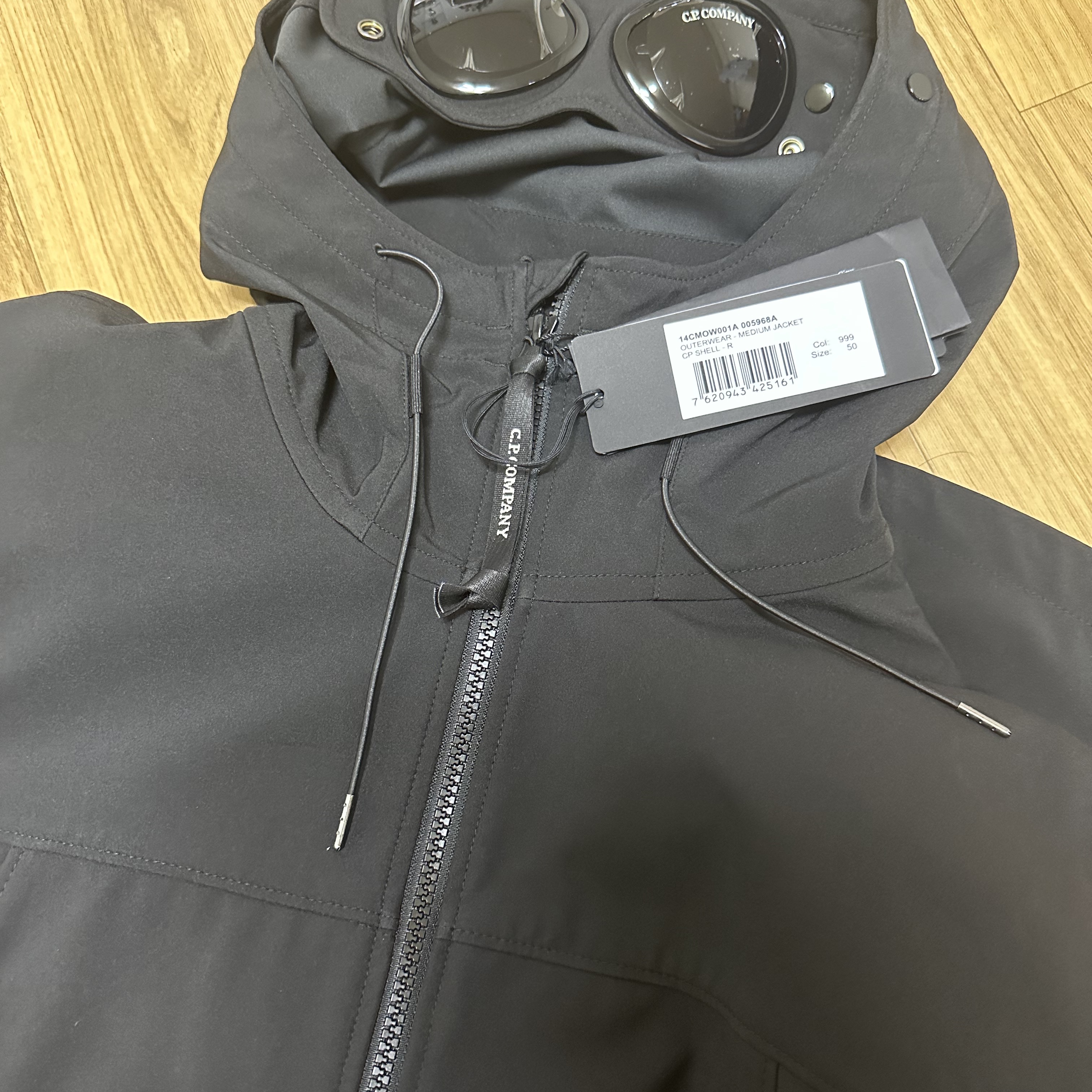 C.P. Company Shell-R Goggle Jacket Black - 23SS 착용 스타일