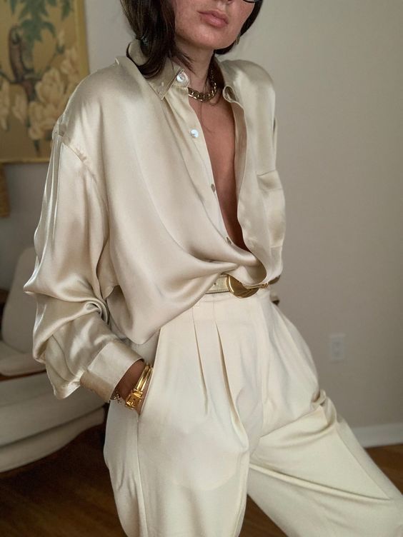 (W) Max Mara Studio Anversa Silk Satin Shirt Sage Green 착용 스타일 - 2