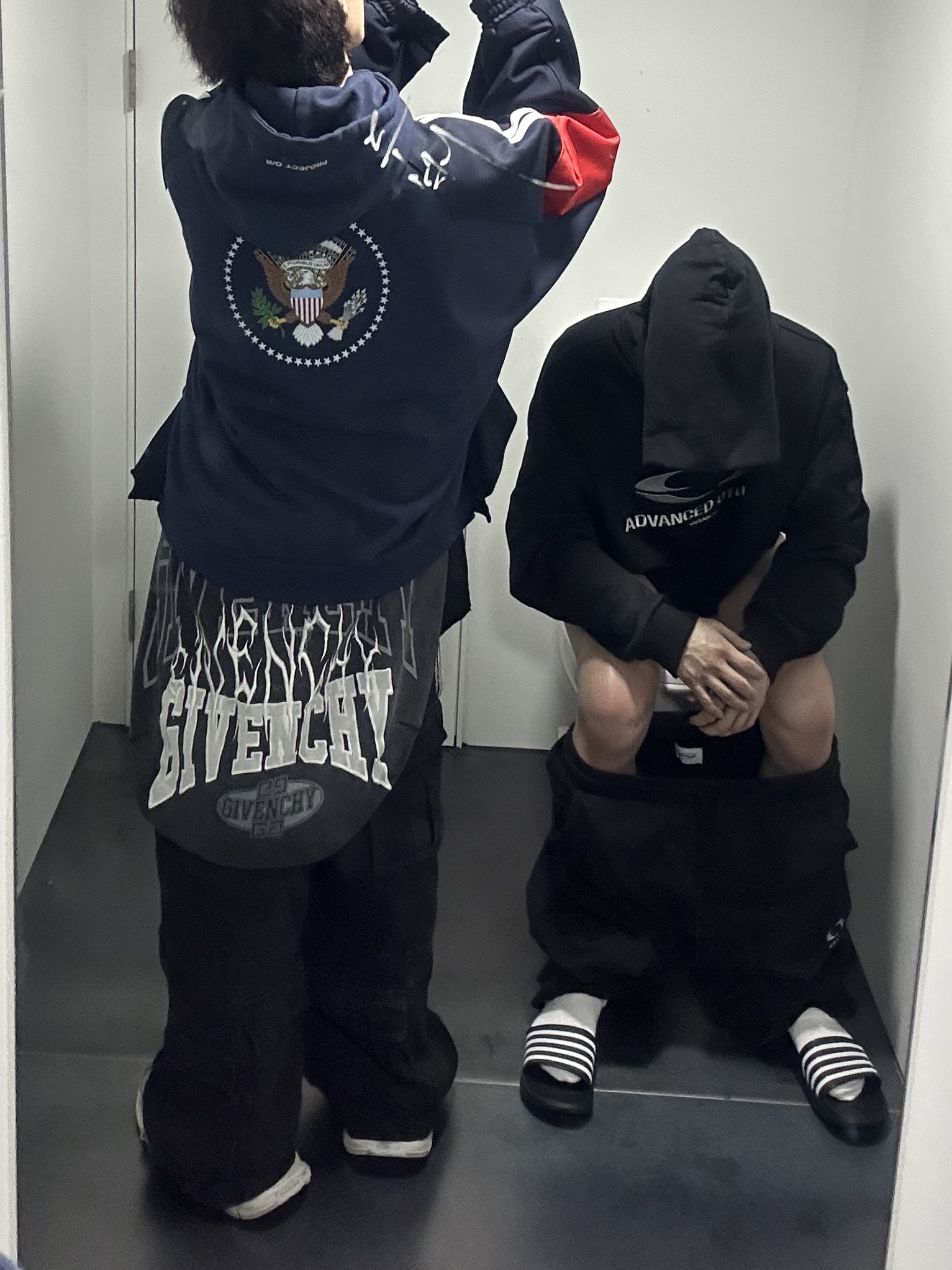 Project G/R Hybrid Hooded Track Jacket Navy 착용 스타일 - 2