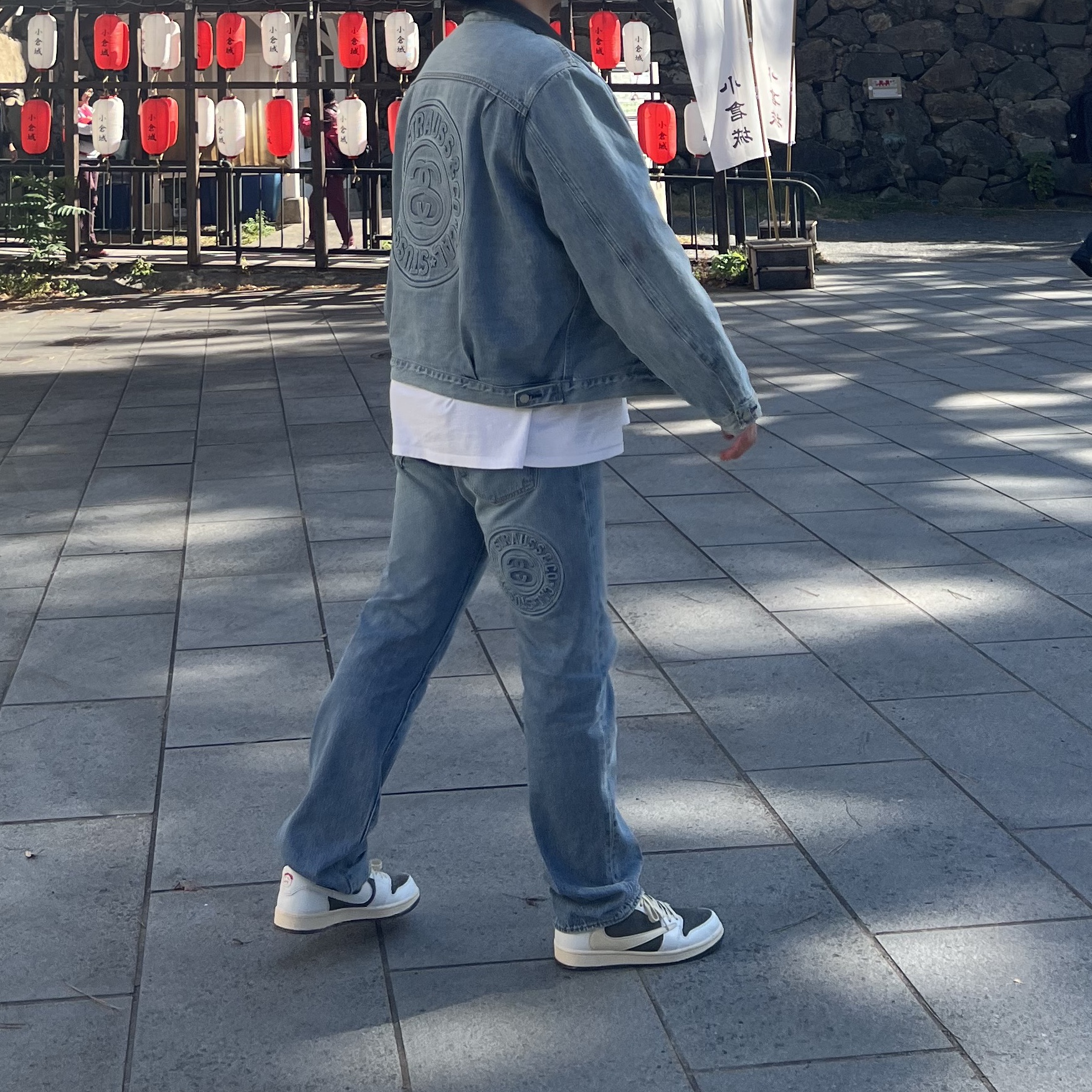 Stussy x Levi's Embossed Trucker Jacket Indigo, Stussy x Levi's Embossed 501 Jean Indigo 착용 스타일
