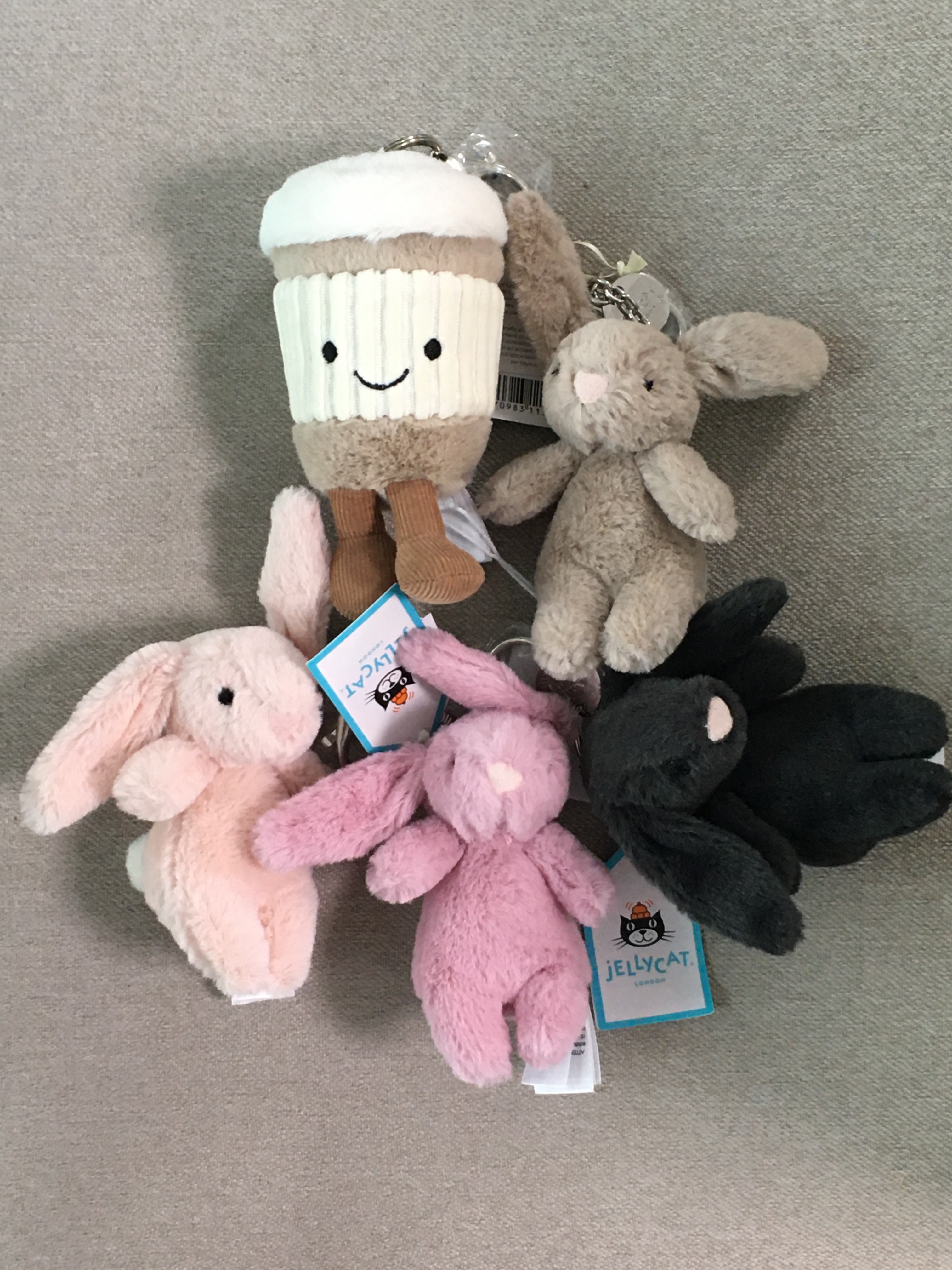 Jellycat Bashful Bunny Bag Charm Ink, Jellycat Bashful Bunny Bag Charm Beige 착용 스타일