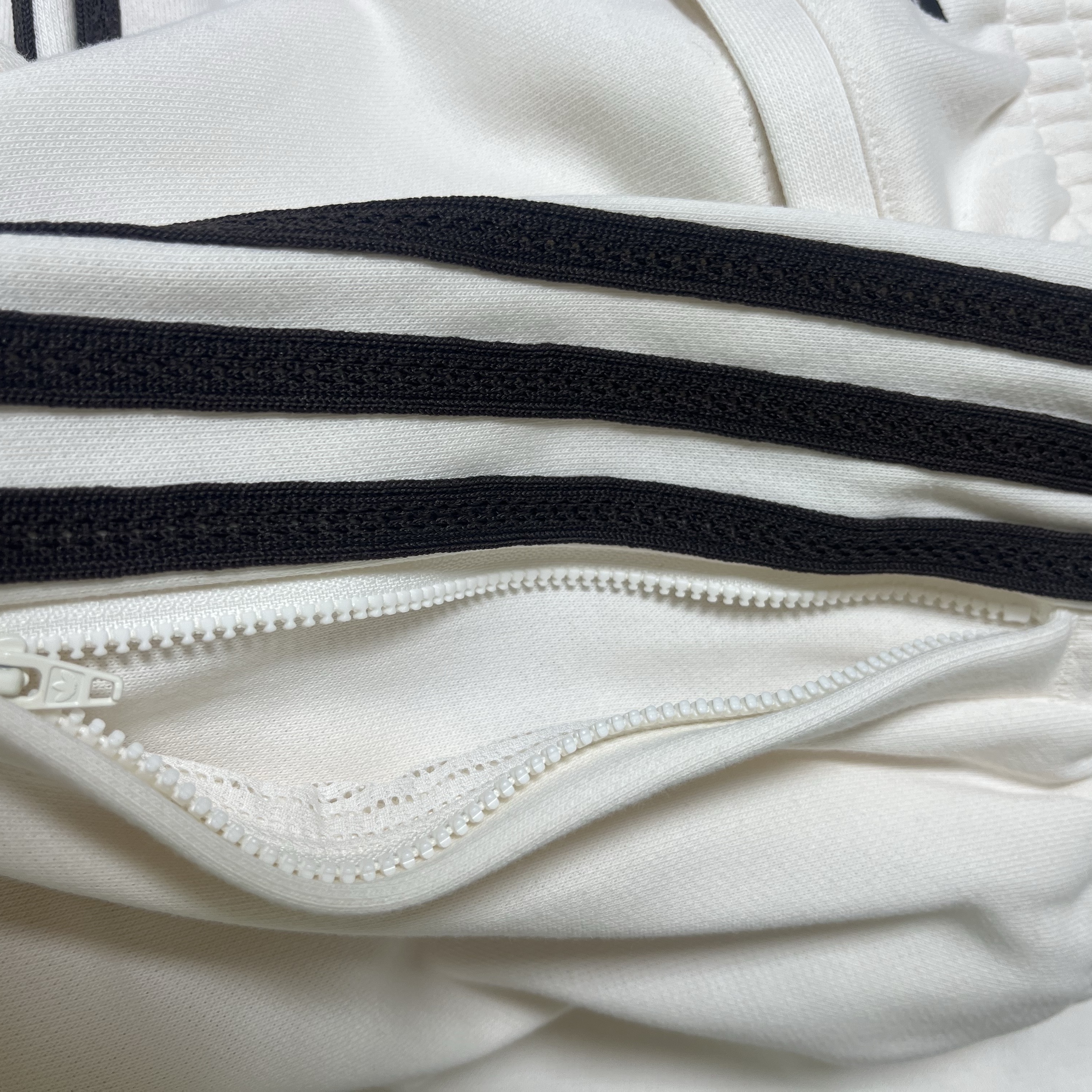 Adidas x Wales Bonner Statement Tracksuit Pants Chalk White - KR Sizing 착용 스타일 - 2
