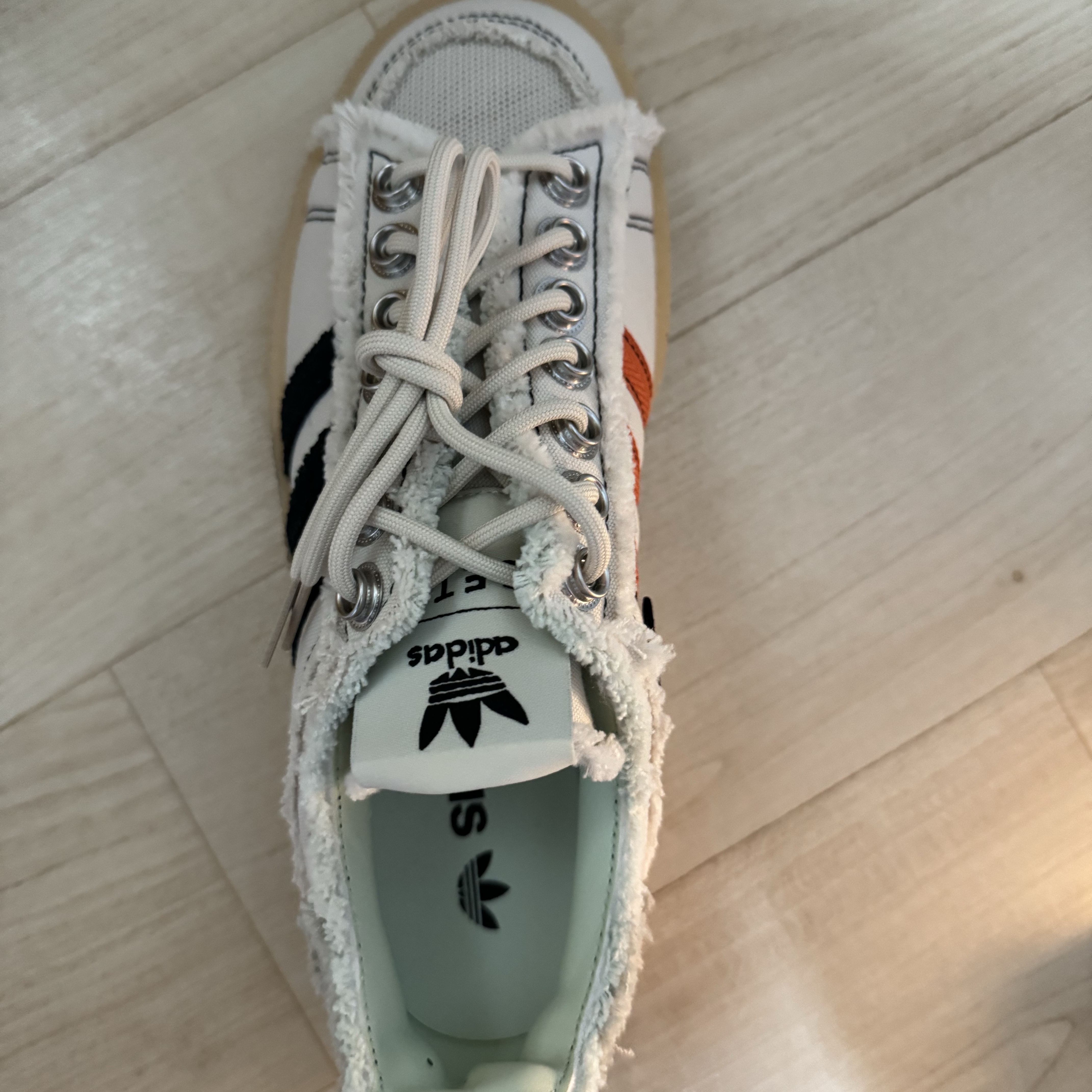 Adidas x Song for the Mute Campus 80s Bliss Core Black 착용 스타일