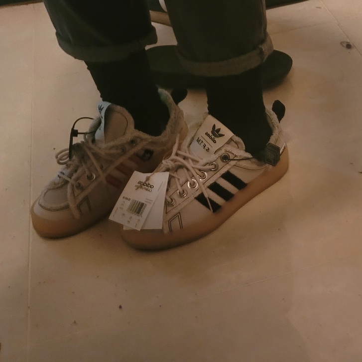 Adidas x Song for the Mute Campus 80s Bliss Core Black 착용 스타일 - 2