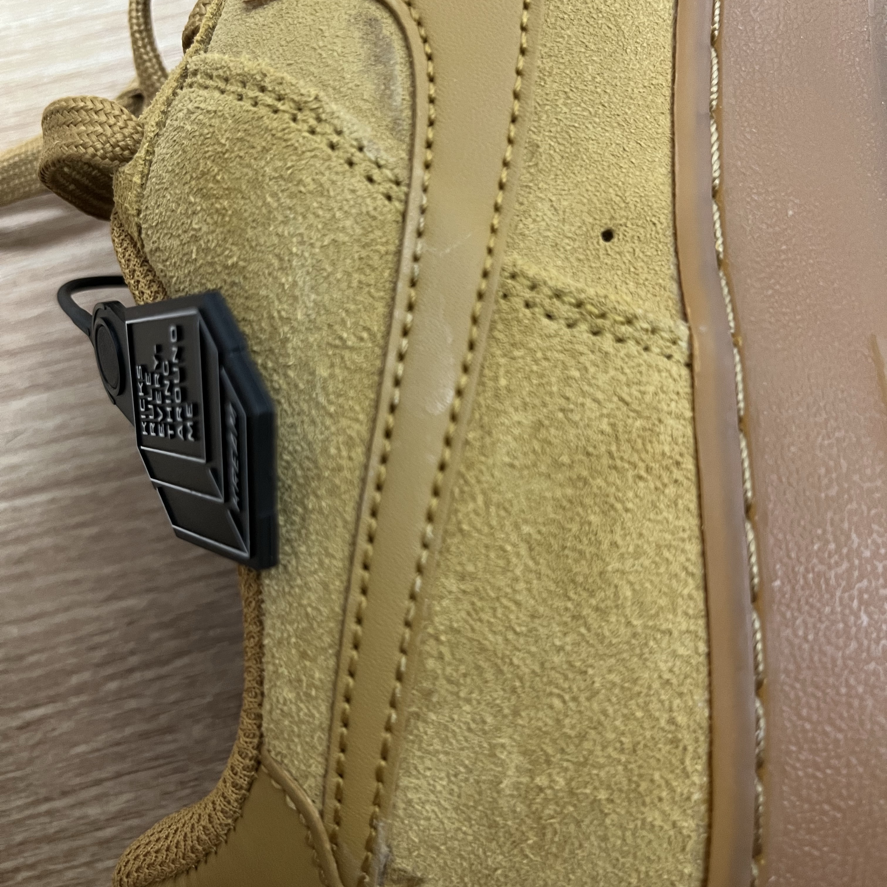 (GS) Nike Air Force 1 LV8 3 Wheat 착용 스타일 - 1