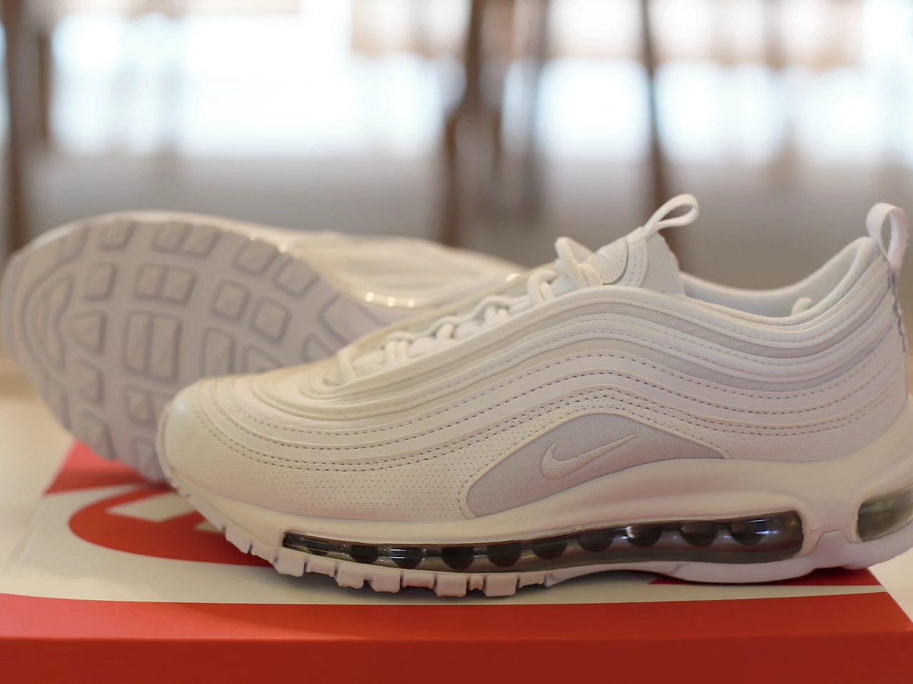 (GS) Nike Air Max 97 White Metallic Silver 착용 스타일 - 4
