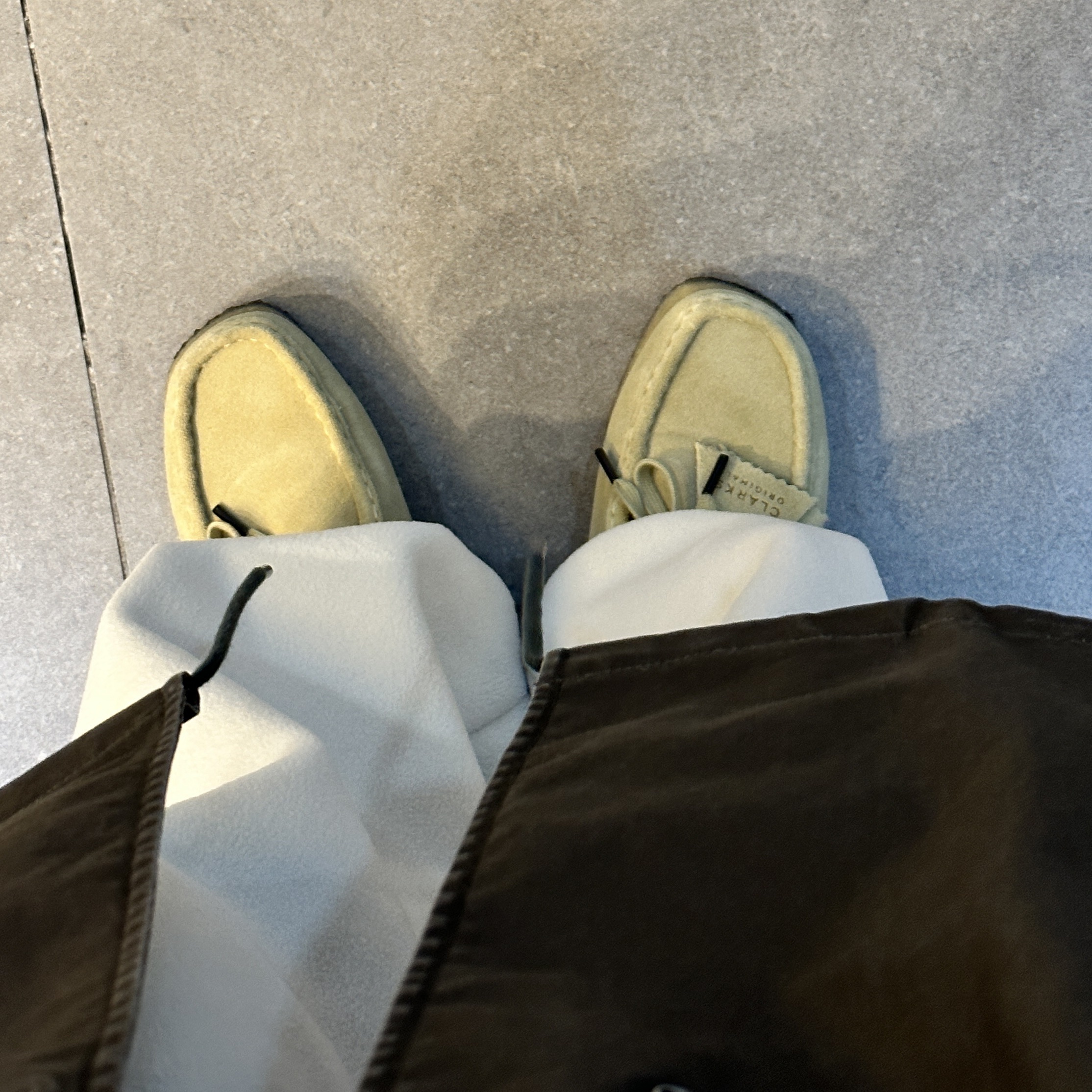 (W) Clarks Wallabee Maple Suede 착용 스타일