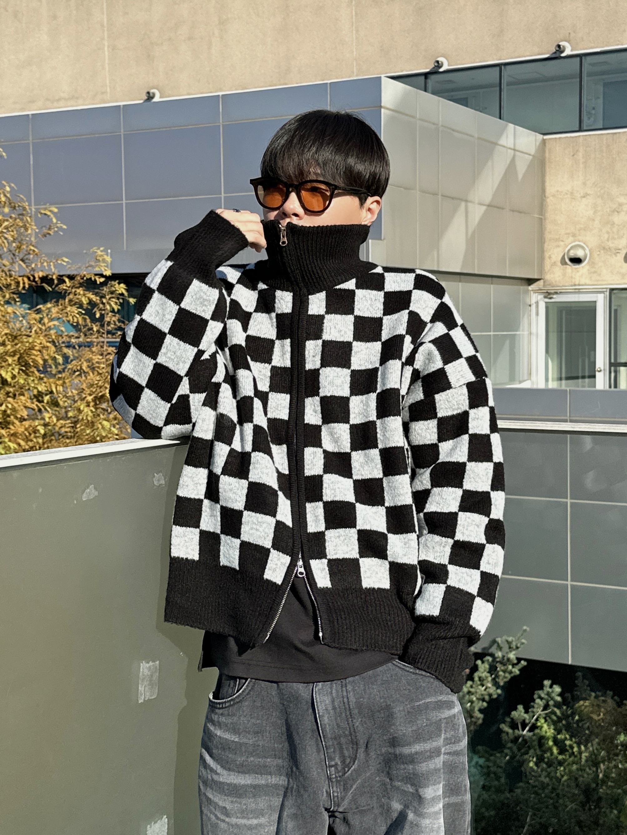 Adidas Superstar 82 Black White 착용 스타일 - 2