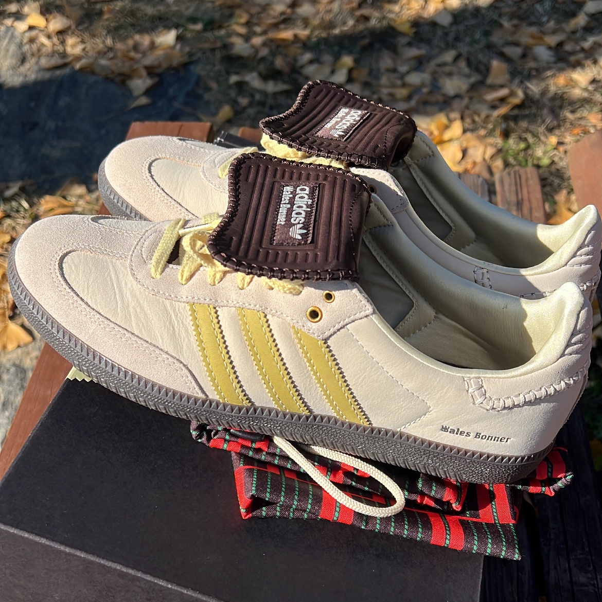 Adidas x Wales Bonner Samba Brown Ecru Tint 착용 스타일