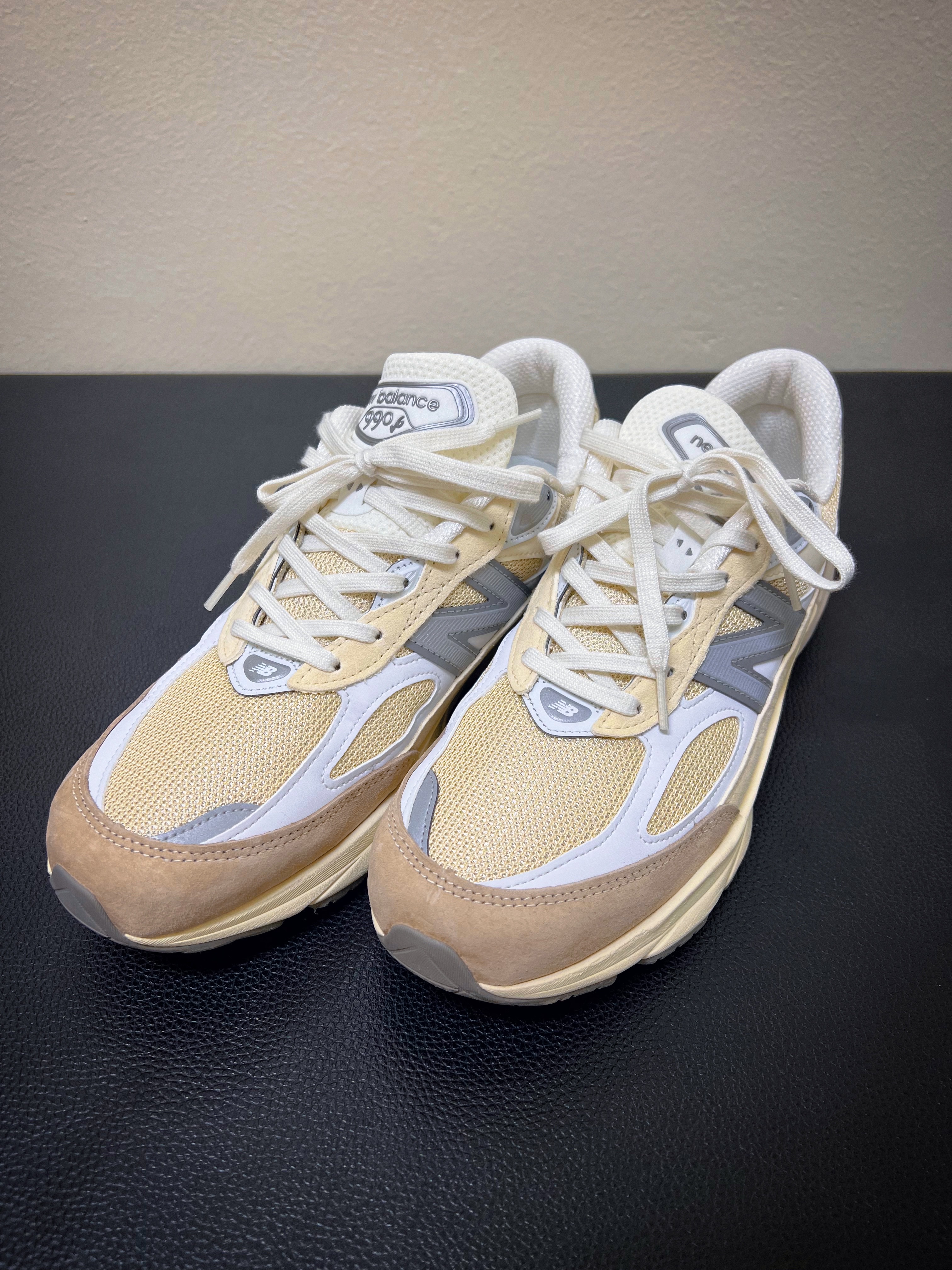 New Balance 990v6 Made in USA Cream Mindful Grey 착용 스타일 - 2