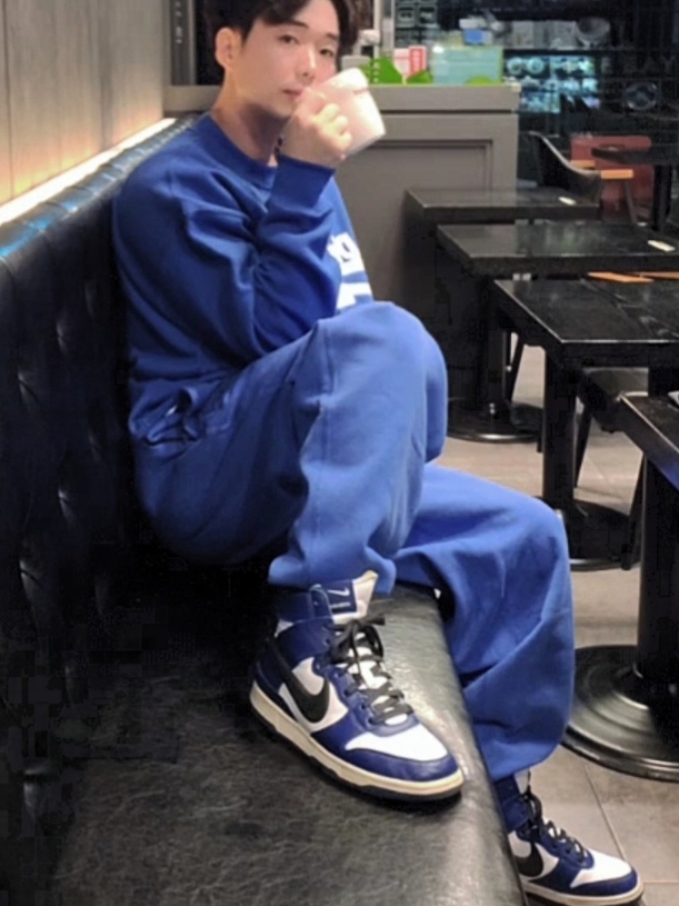 Nike x Stussy NRG Acid Washed Fleece Pants Game Royal (DR4025-480), Nike x Ambush Dunk High Deep Royal Blue 착용 스타일