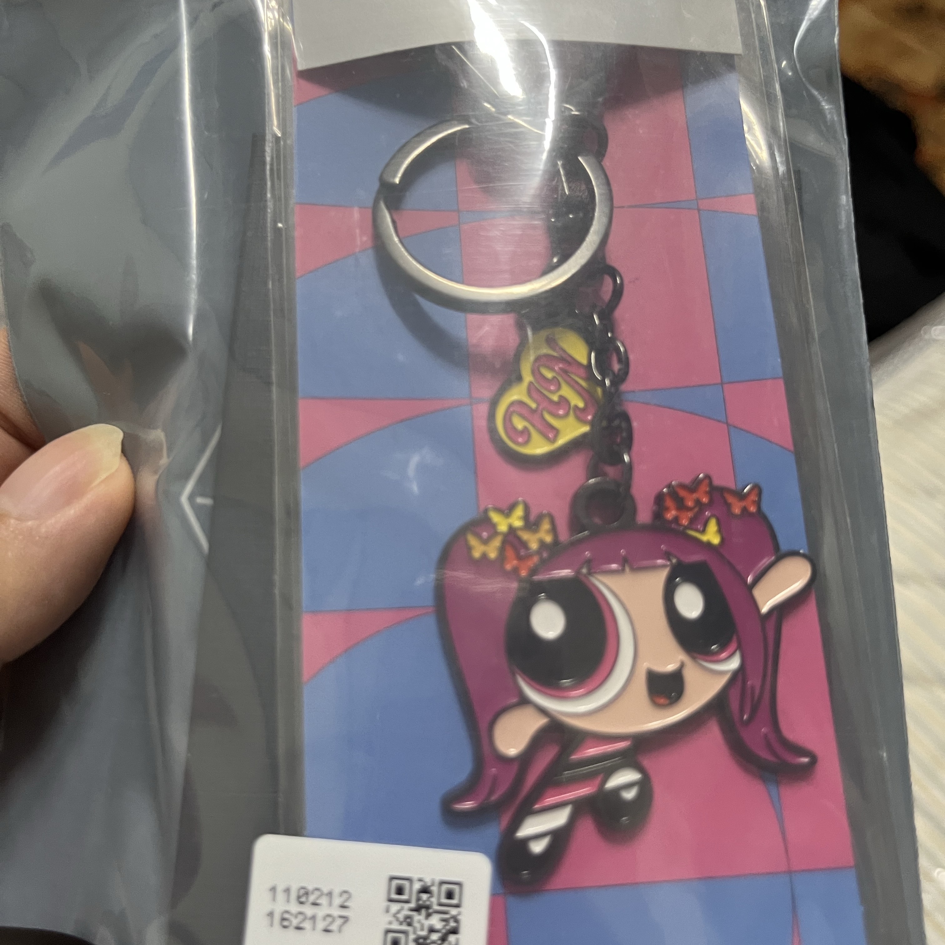 NewJeans x The Powerpuff Girls Metal Keyring Hanni 착용 스타일