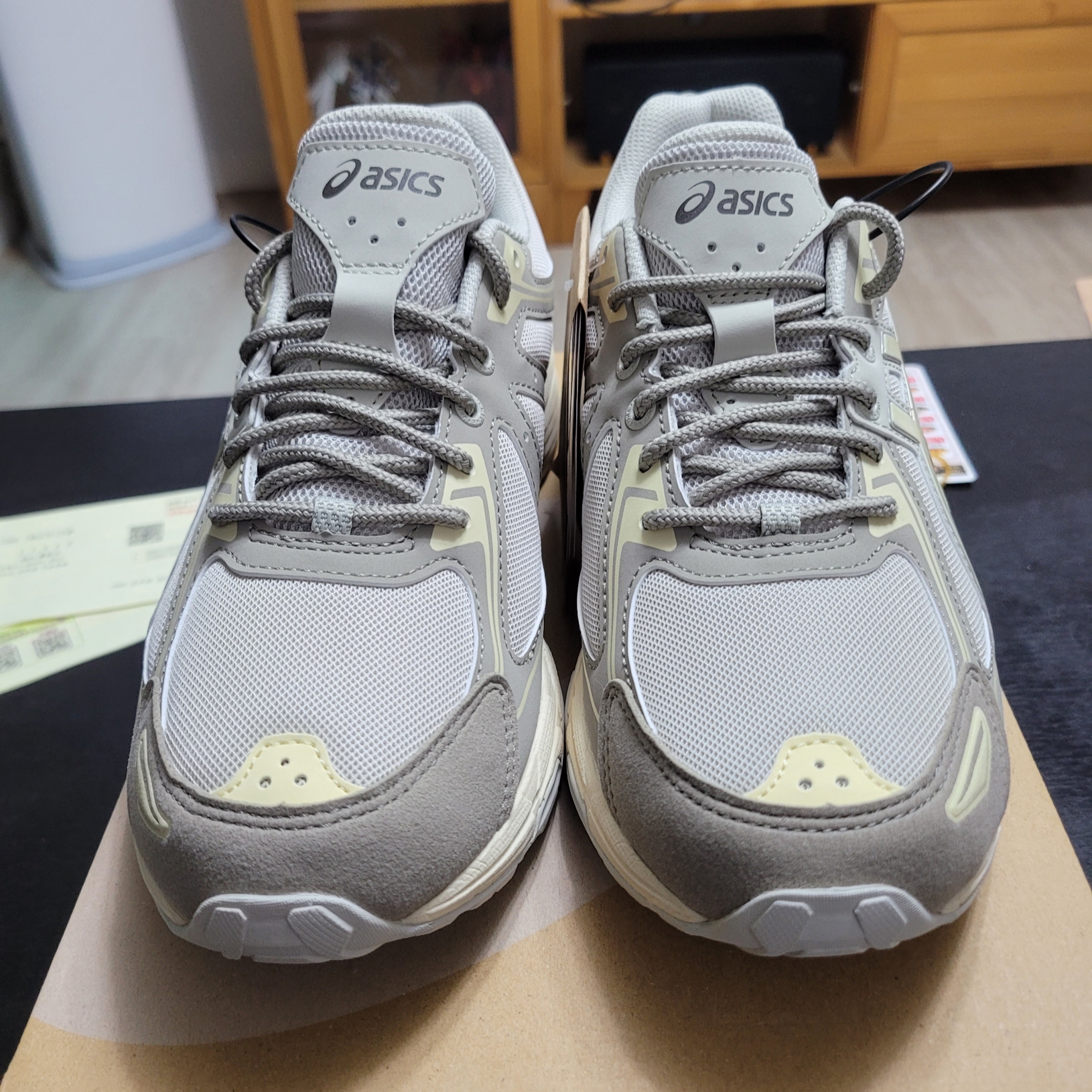 Asics Gel-Venture 6 Vanilla Custard 착용 스타일 - 2
