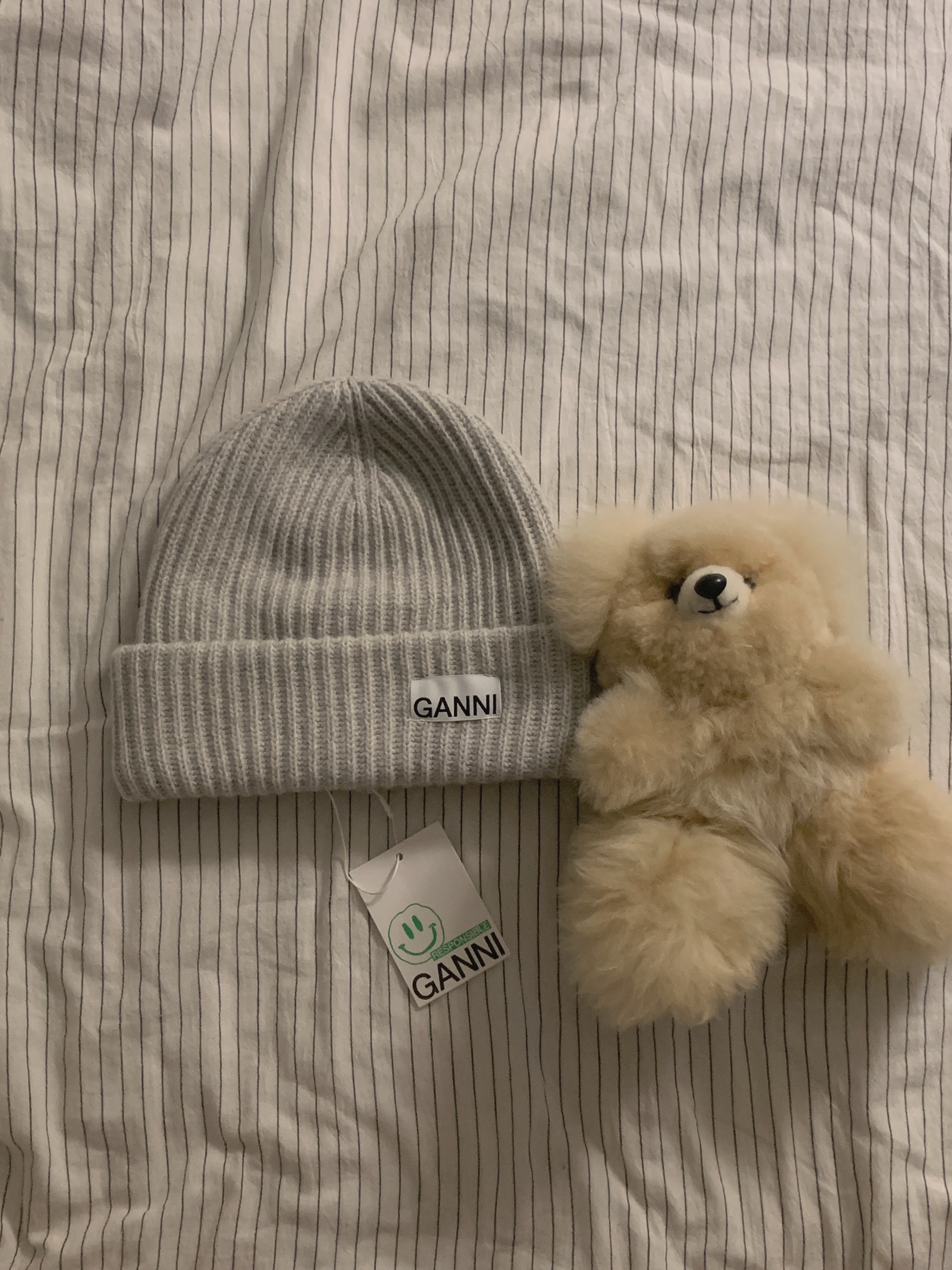 Ganni Wool Beanie Paloma Melange 착용 스타일 - 2