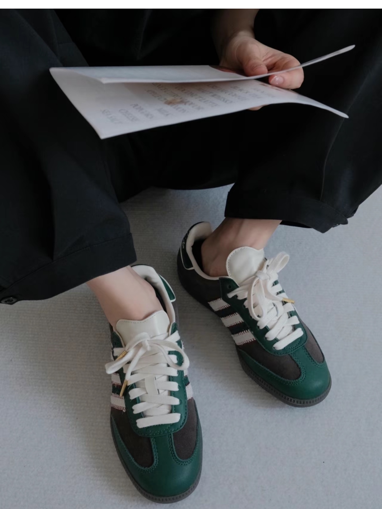Adidas x Notitle. Samba OG Green 착용 스타일 - 1