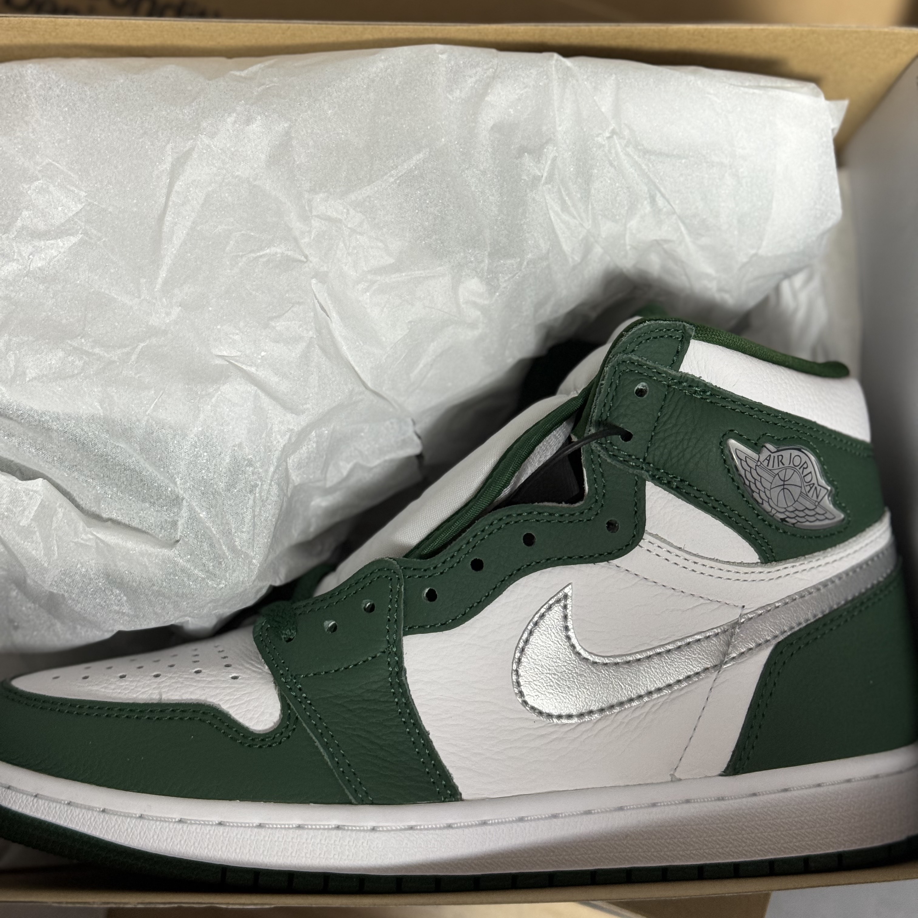 Jordan 1 Retro High OG Gorge Green 착용 스타일