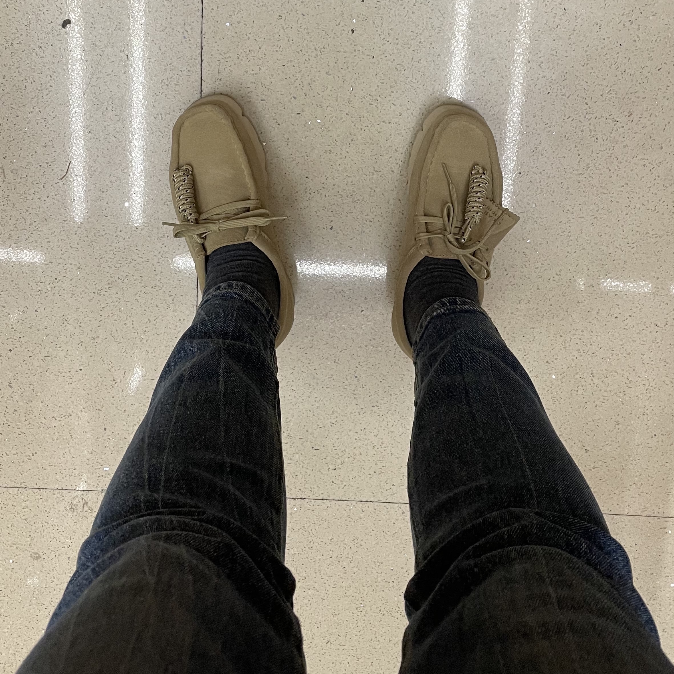 (W) Clarks Wallabee GTX Maple Suede 착용 스타일