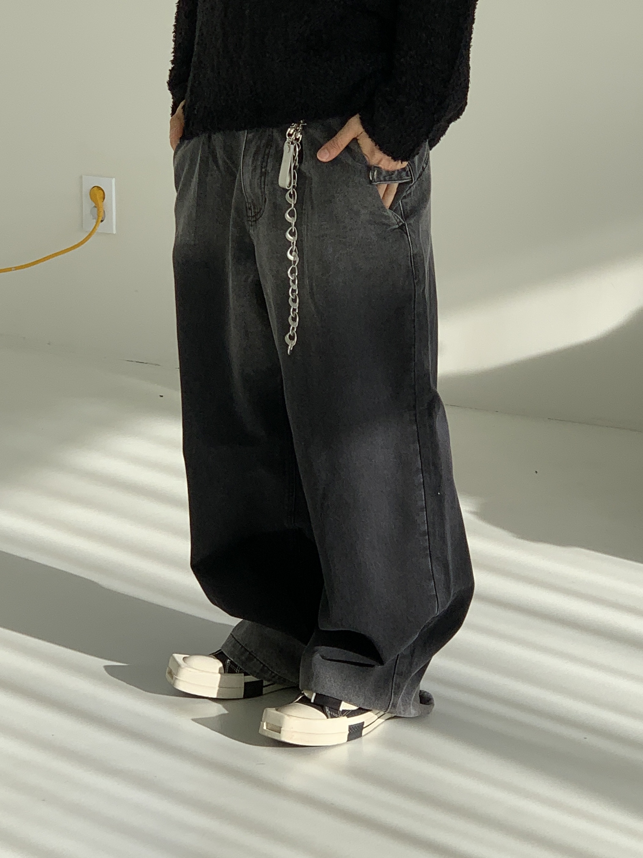 Converse x Drkshdw Turbodrk Chuck 70 Hi Black, Our Legacy Slim Backpack Black Dense Liquid Nylon 착용 스타일 - 3