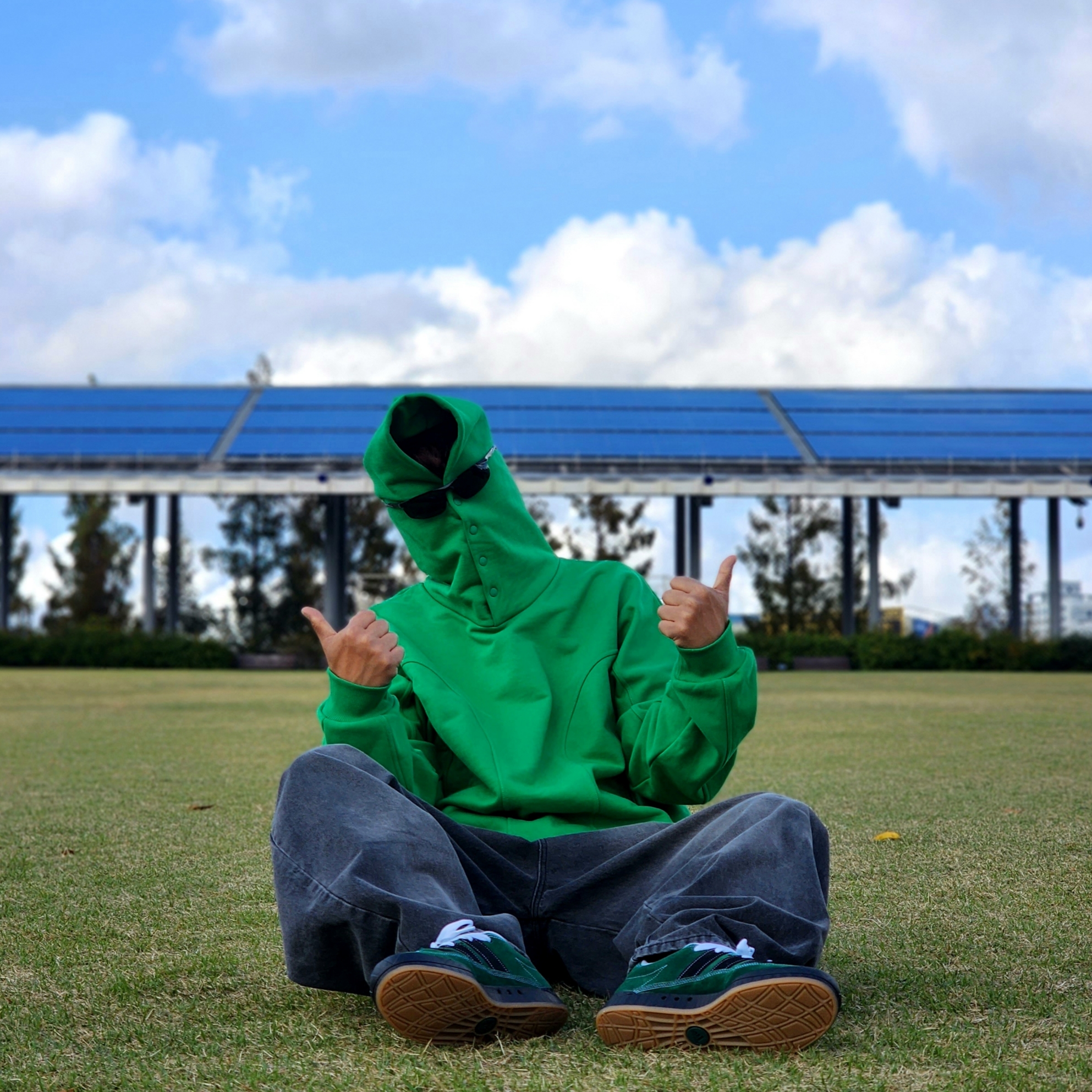Grailz Geometry Hoodie Celtic Green, Adidas x YNuK Adimatic Dark Green Core Black 착용 스타일 - 5