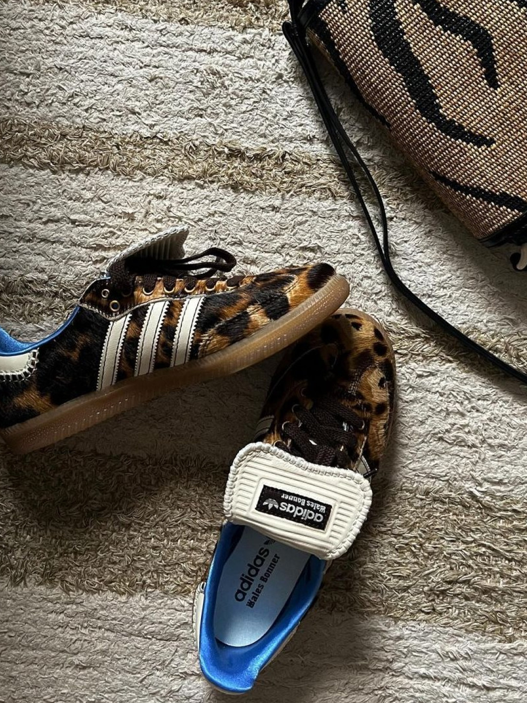Adidas x Wales Bonner Pony Tonal Samba Core Black Cream White, Adidas x Wales Bonner Pony Tonal Samba Cream White Mystery Brown 착용 스타일 - 3