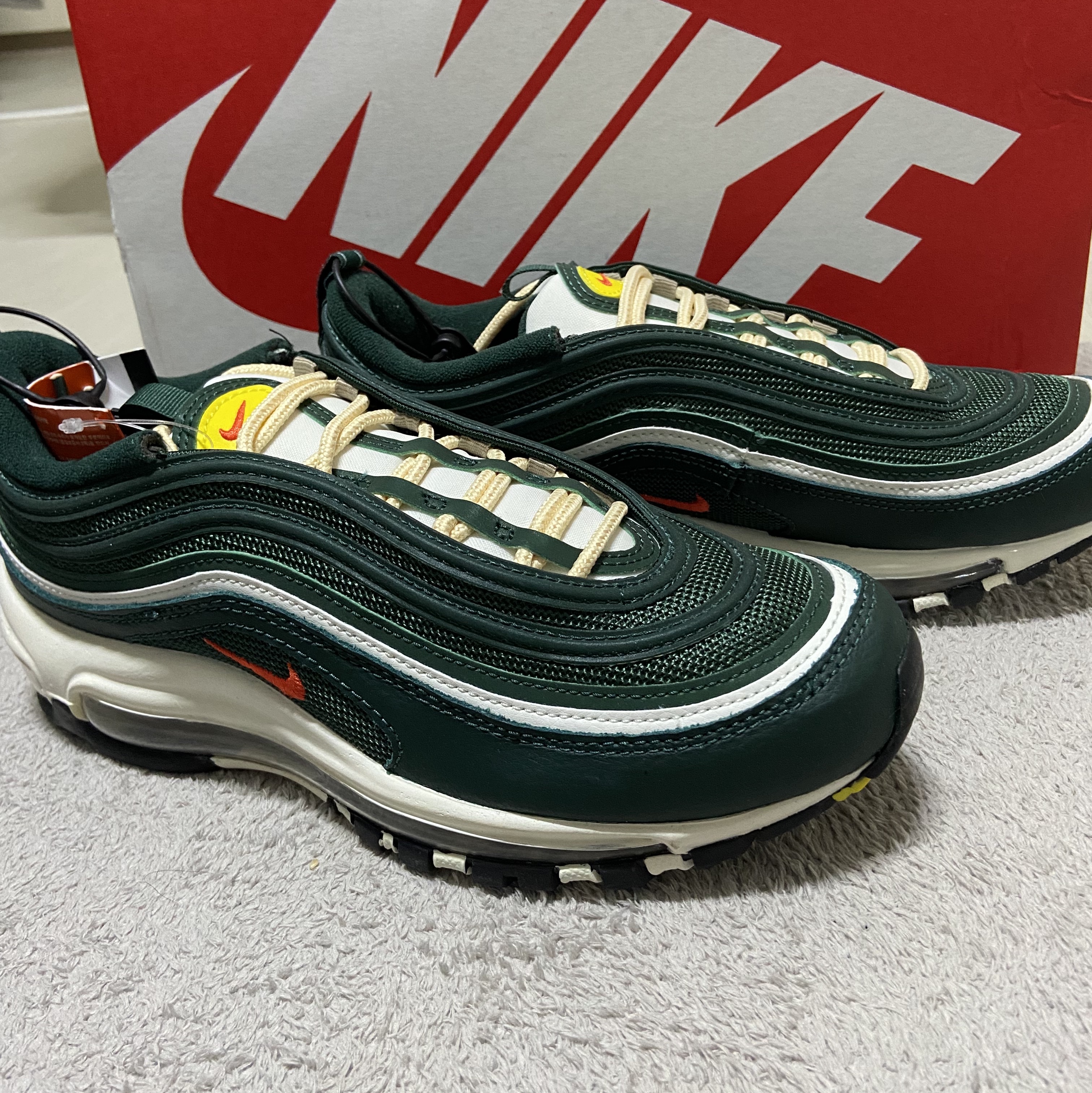 Nike Air Max 97 SE Pro Green 착용 스타일