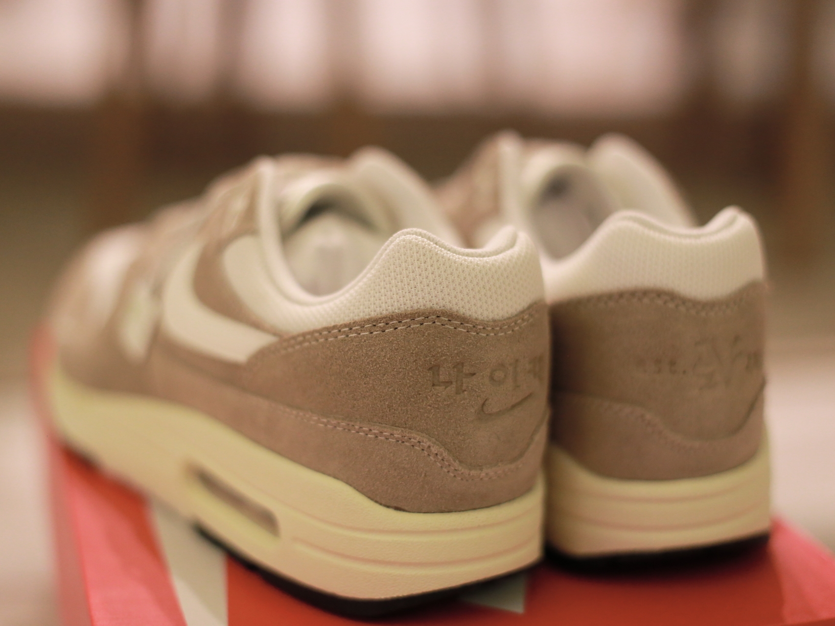 (W) Nike Air Max 1 Hangul Day Sail 착용 스타일 - 3
