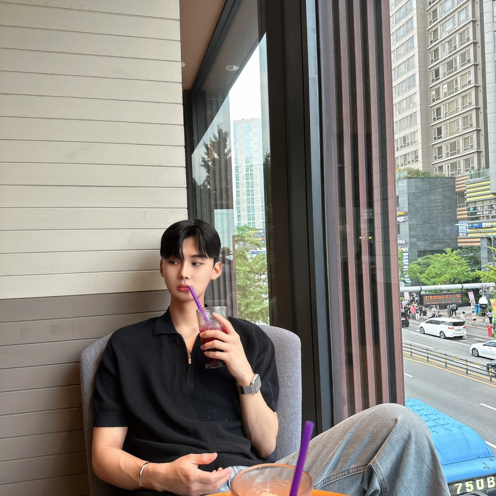KREAM 프로필 이미지