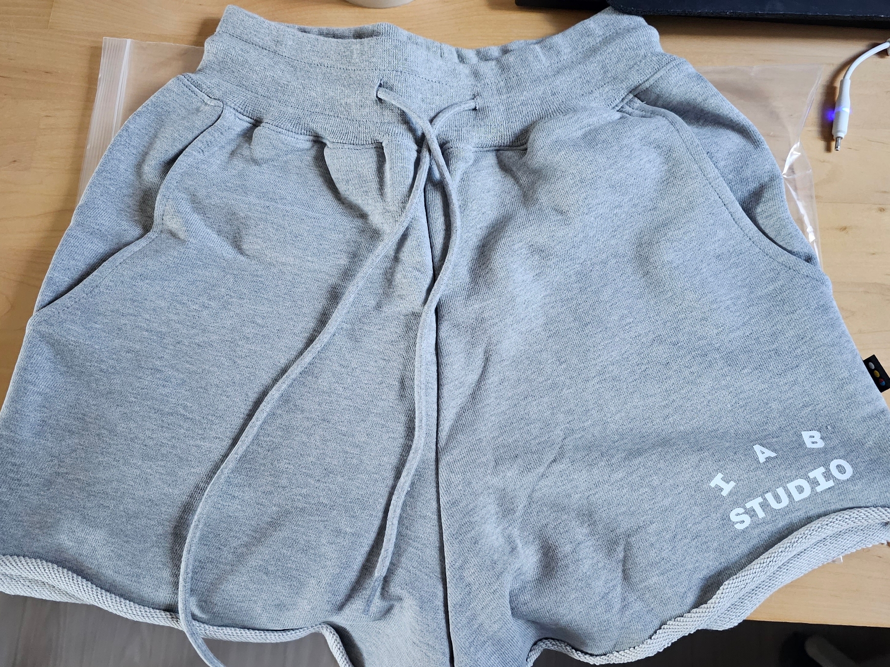 IAB Studio Heavy Sweat Shorts Gray - 23FW 착용 스타일