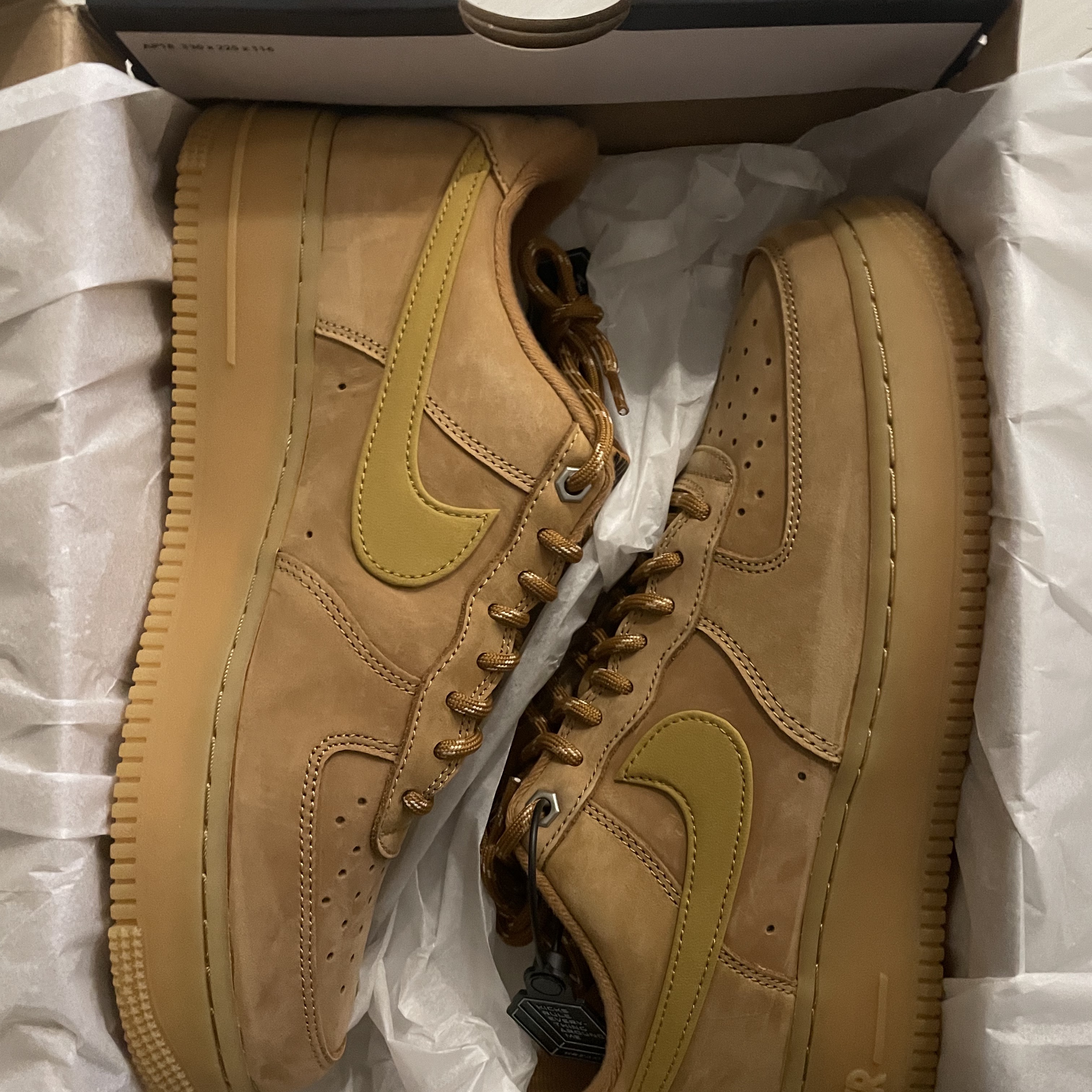 Nike Air Force 1 '07 WB Flax 착용 스타일